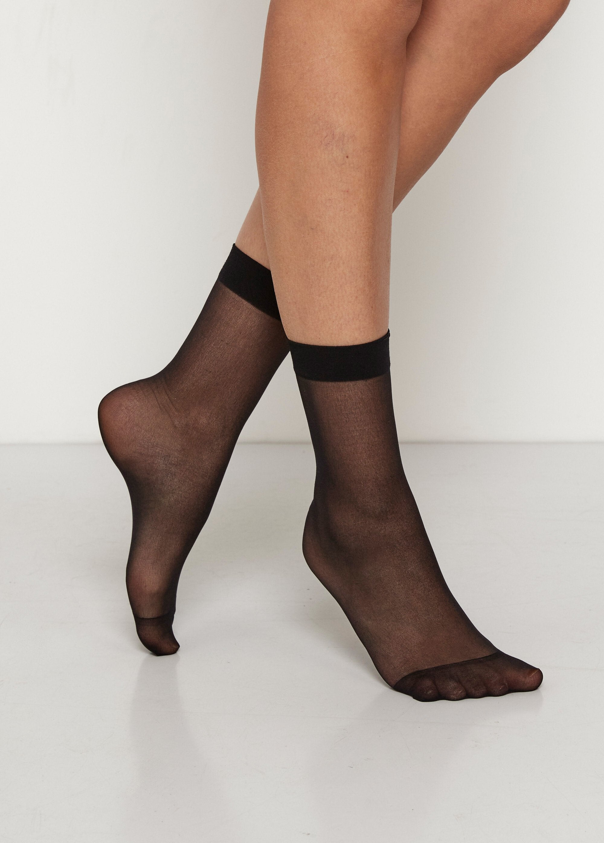 Foam_veil_socks_Black_FA1_slim