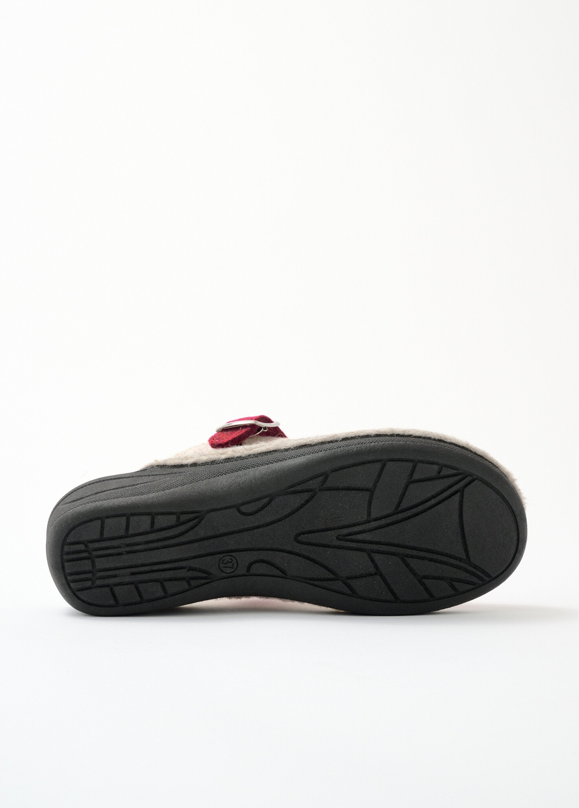Embroidered_comfort_width_mule_slippers_Beige_and_burgundy_UN1_slim