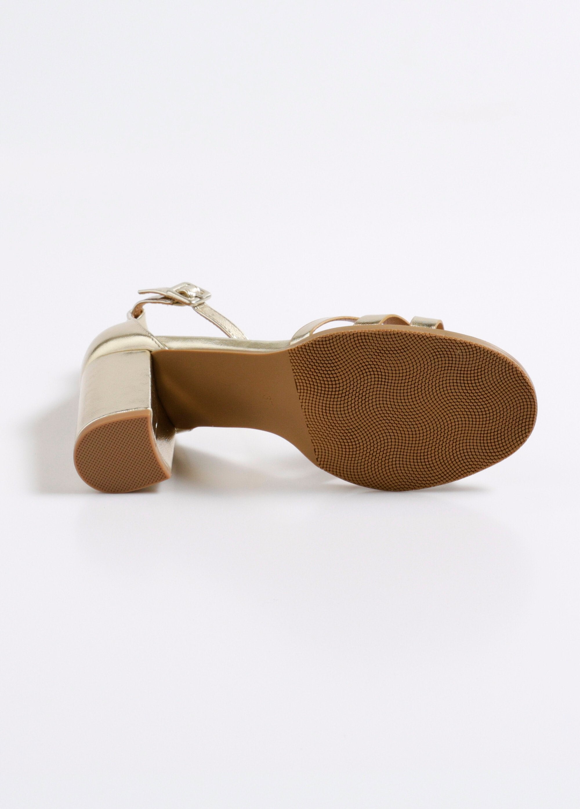 Metallic_high_heel_sandals_Golden_UN1_slim