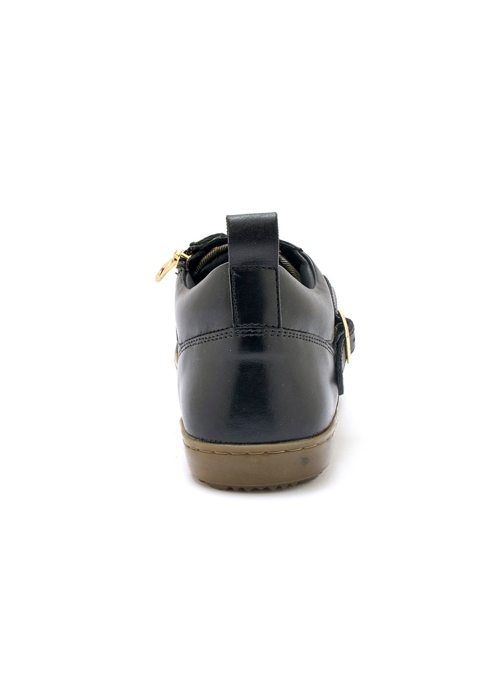 Leather_sneakers_with_laces_and_buckle_Black_DO1_slim
