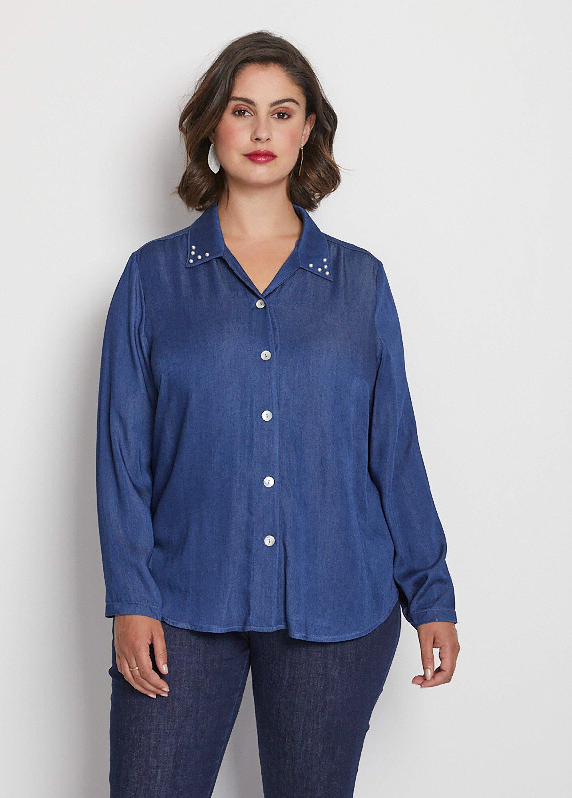 Blouse_in_flowing_fabric_with_jewel_collar_Blue_FA1_curvy