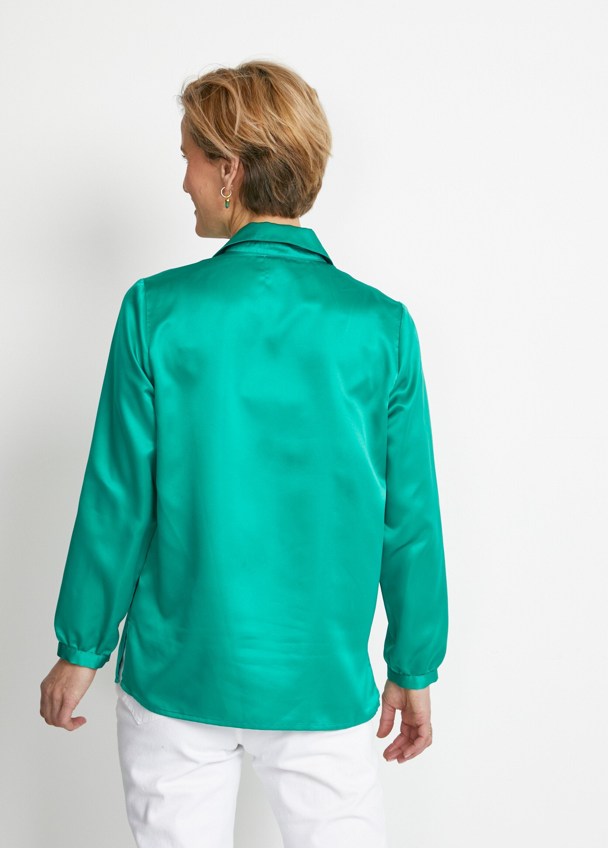 Long_straight_buttoned_satin_blouse_Plain_green_DO1_slim
