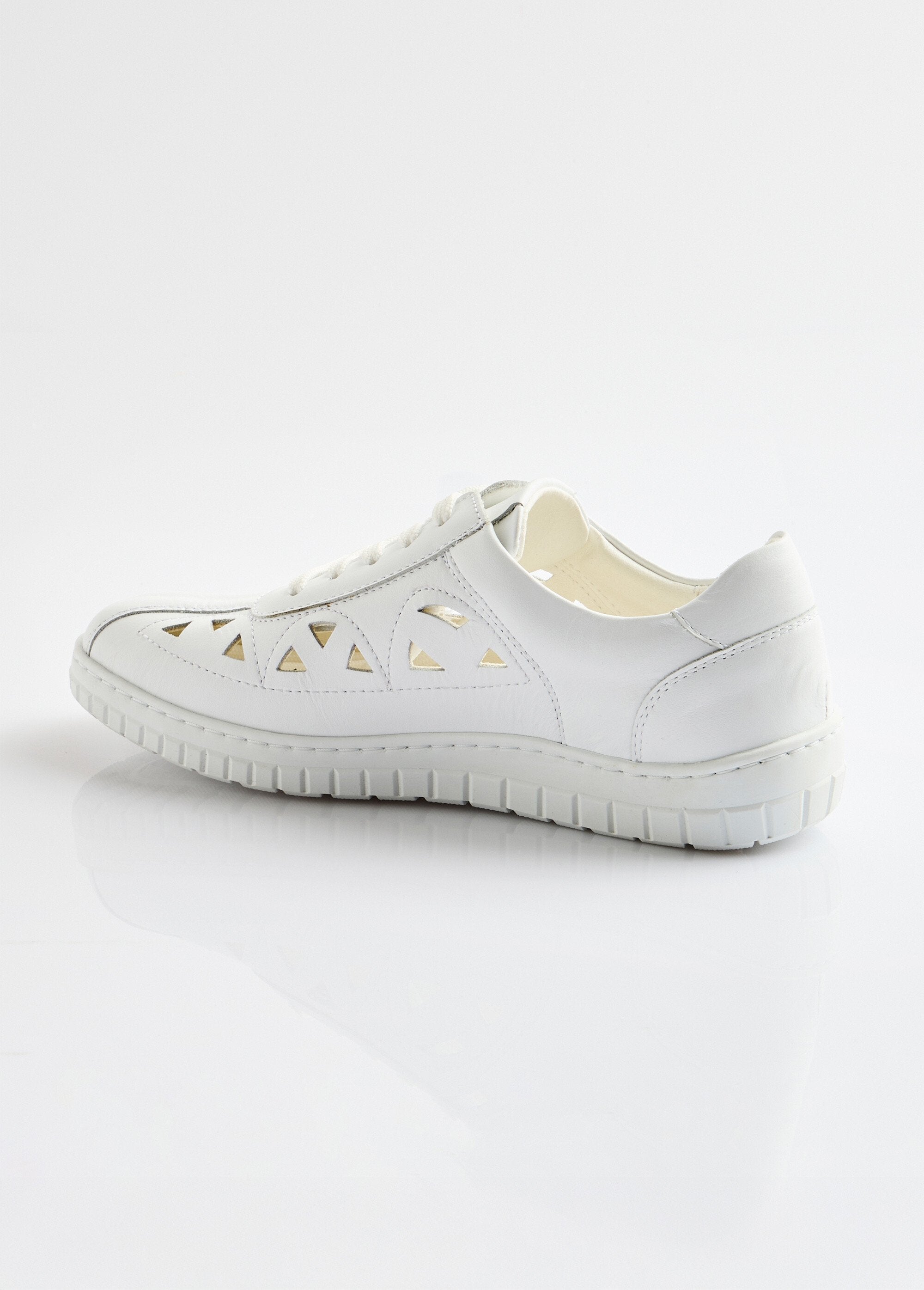 Comfort_width_perforated_leather_lace-up_derbies_White_DO1_slim
