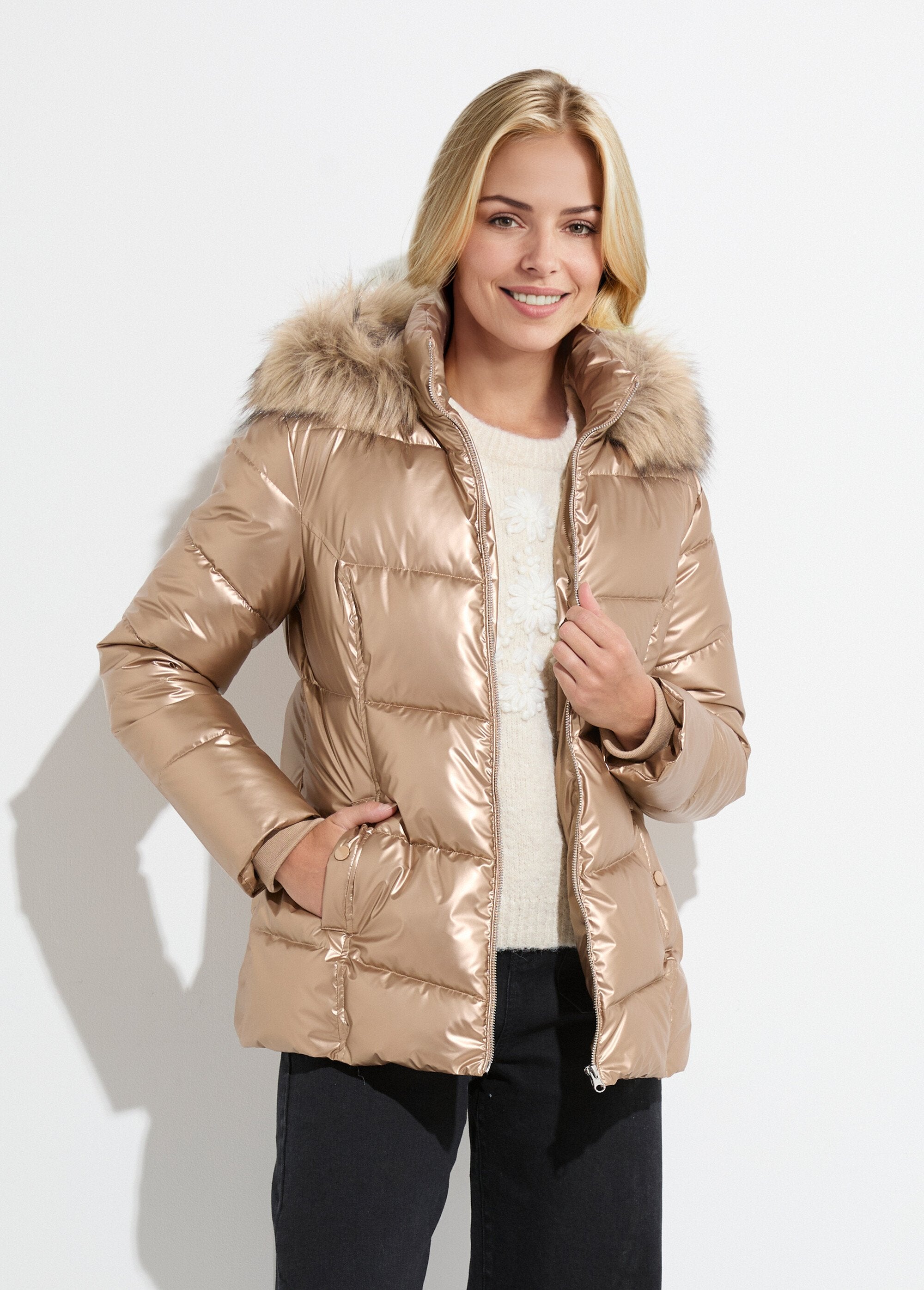 Short_quilted_down_jacket_with_metallic_effect_hood_Golden_FA1_slim