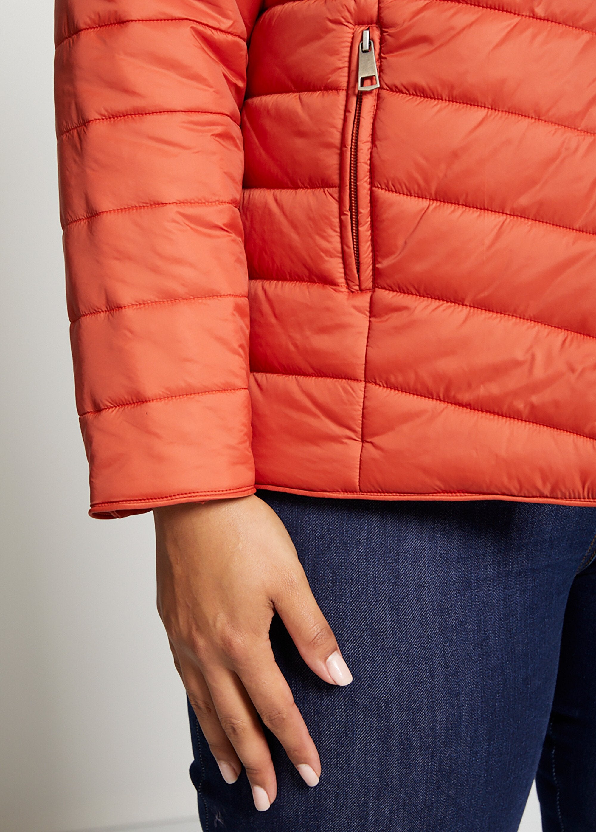Plain_or_printed_quilted_down_jacket_Tomette_DE1_slim
