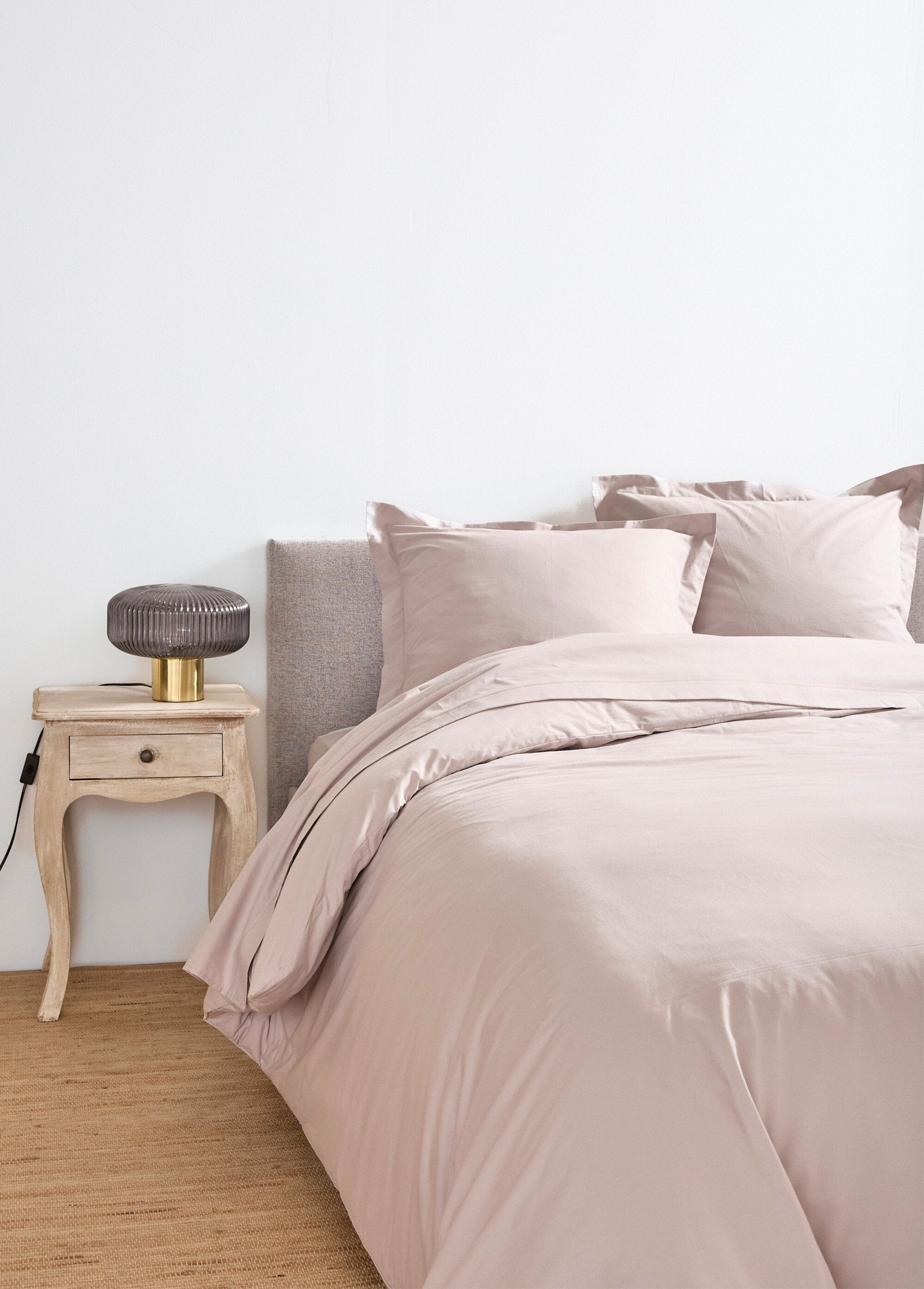 Plain_cotton_fitted_sheet_Sand_DE1_slim