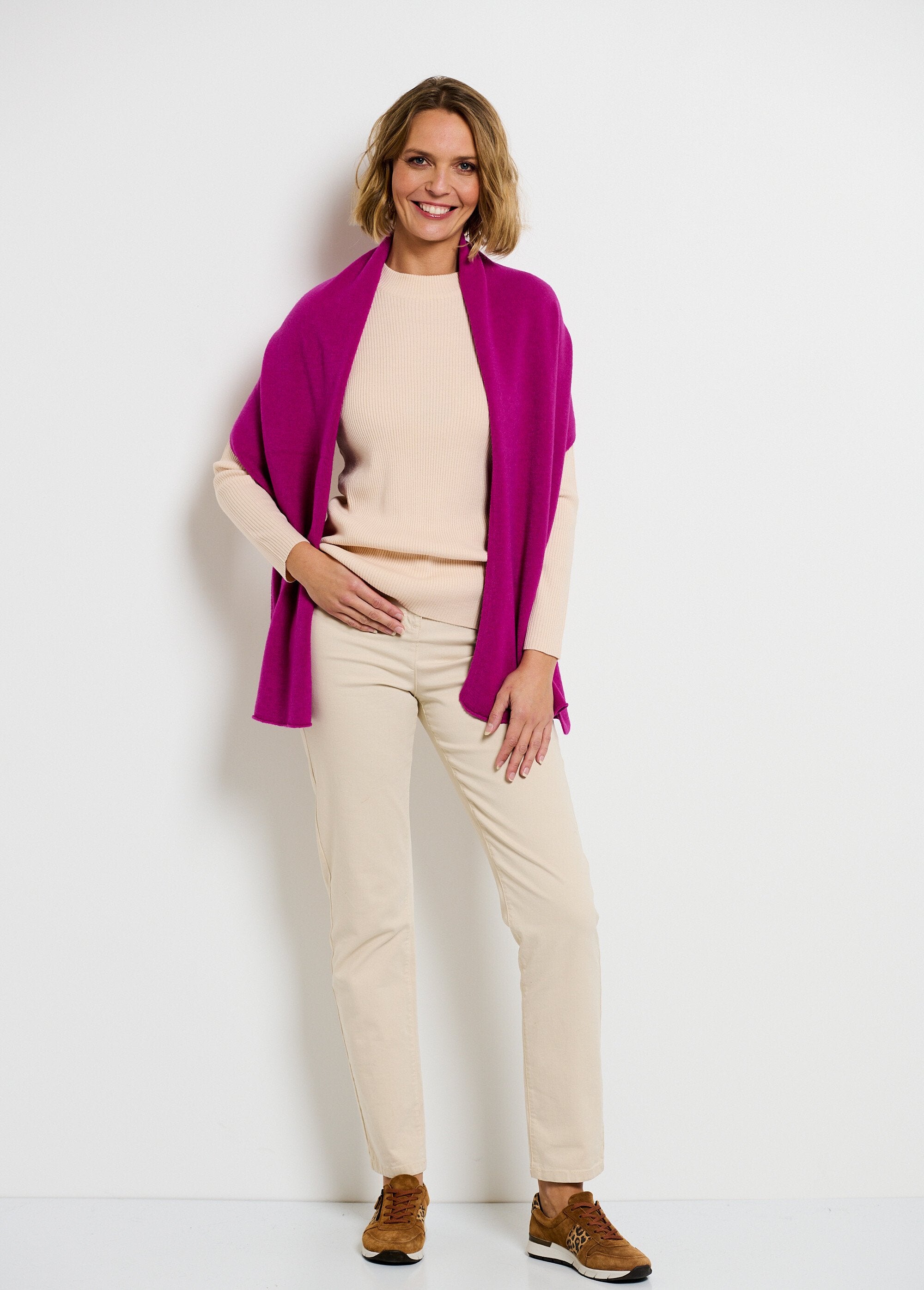Seamless_cashmere_touch_scarf_Fuchsia_SF1_slim