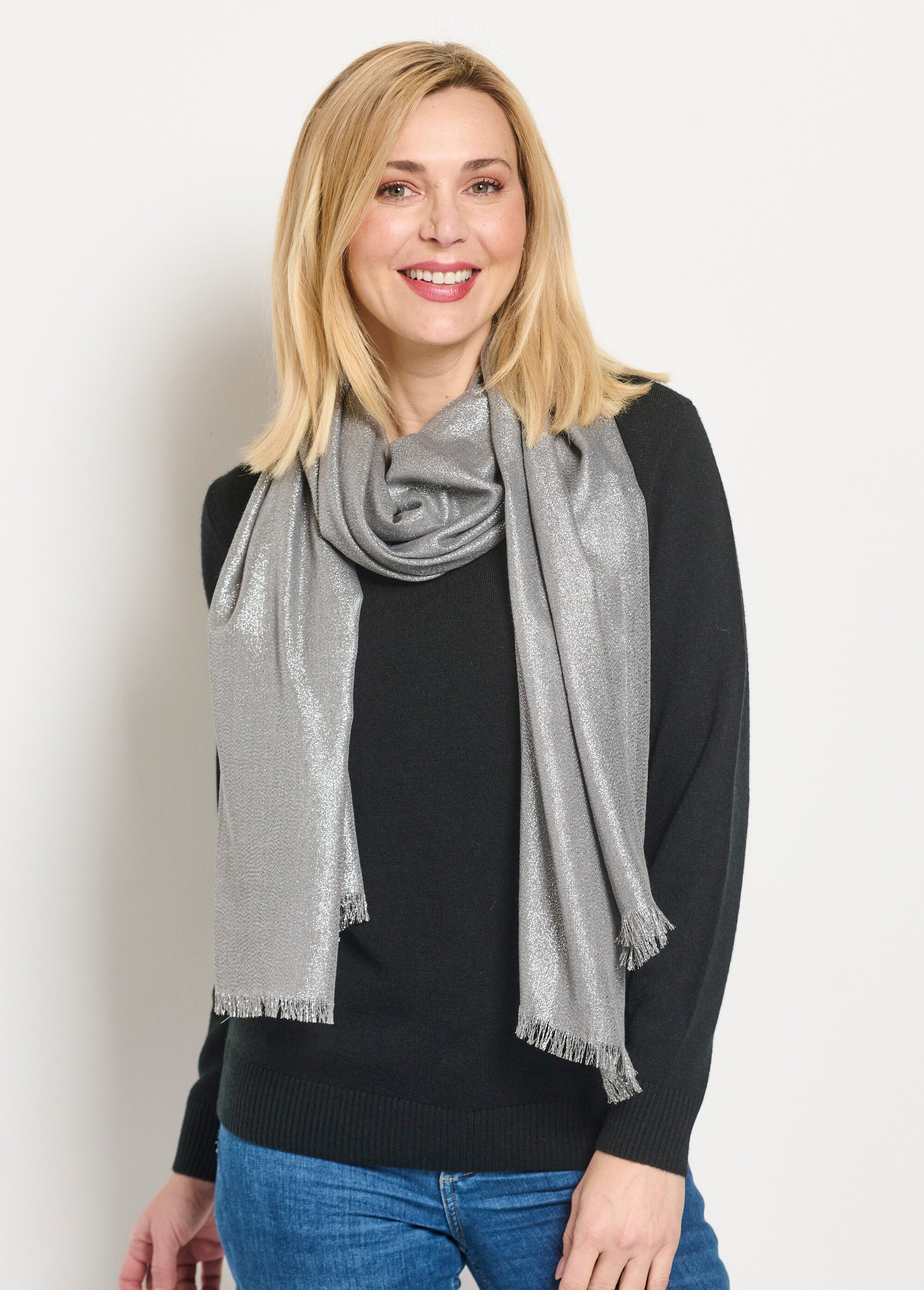 Silk_stole_with_metallic_thread_Silver_FA1_slim
