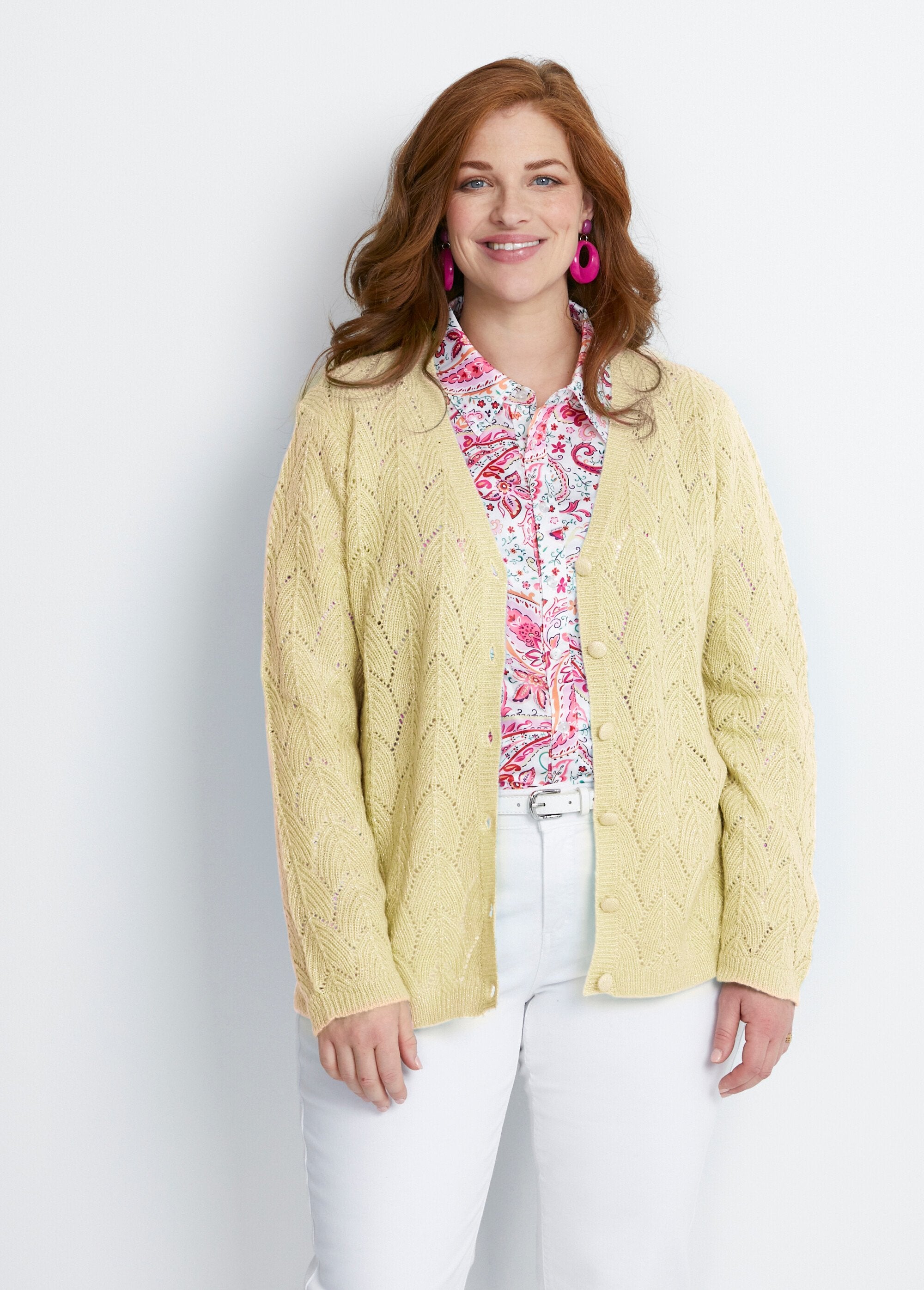 Buttoned_vest_with_recycled_fibers_Vanilla_FA1_curvy