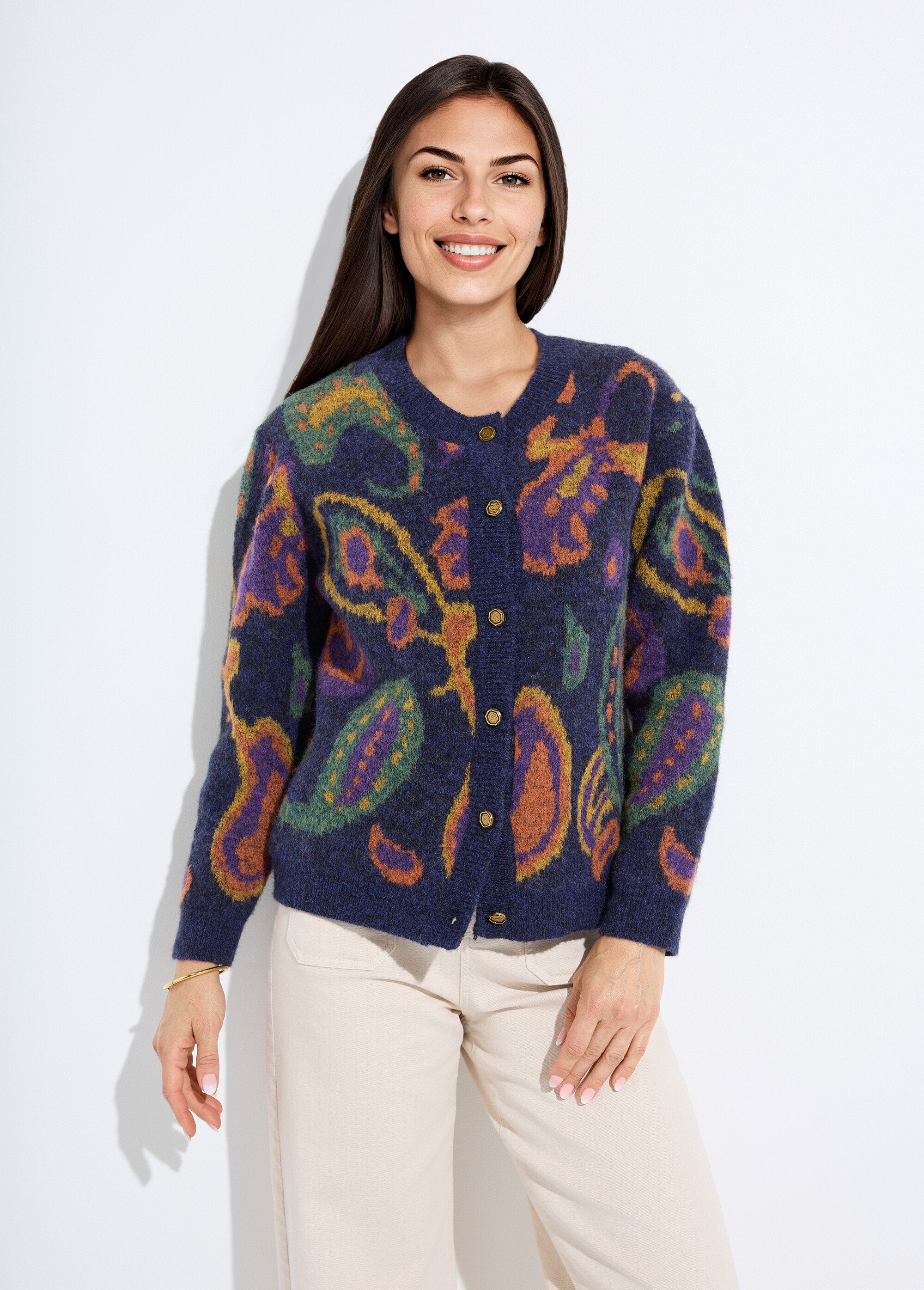 Warm_short_buttoned_jacquard_cardigan_with_wool_Navy_background_FA1_slim