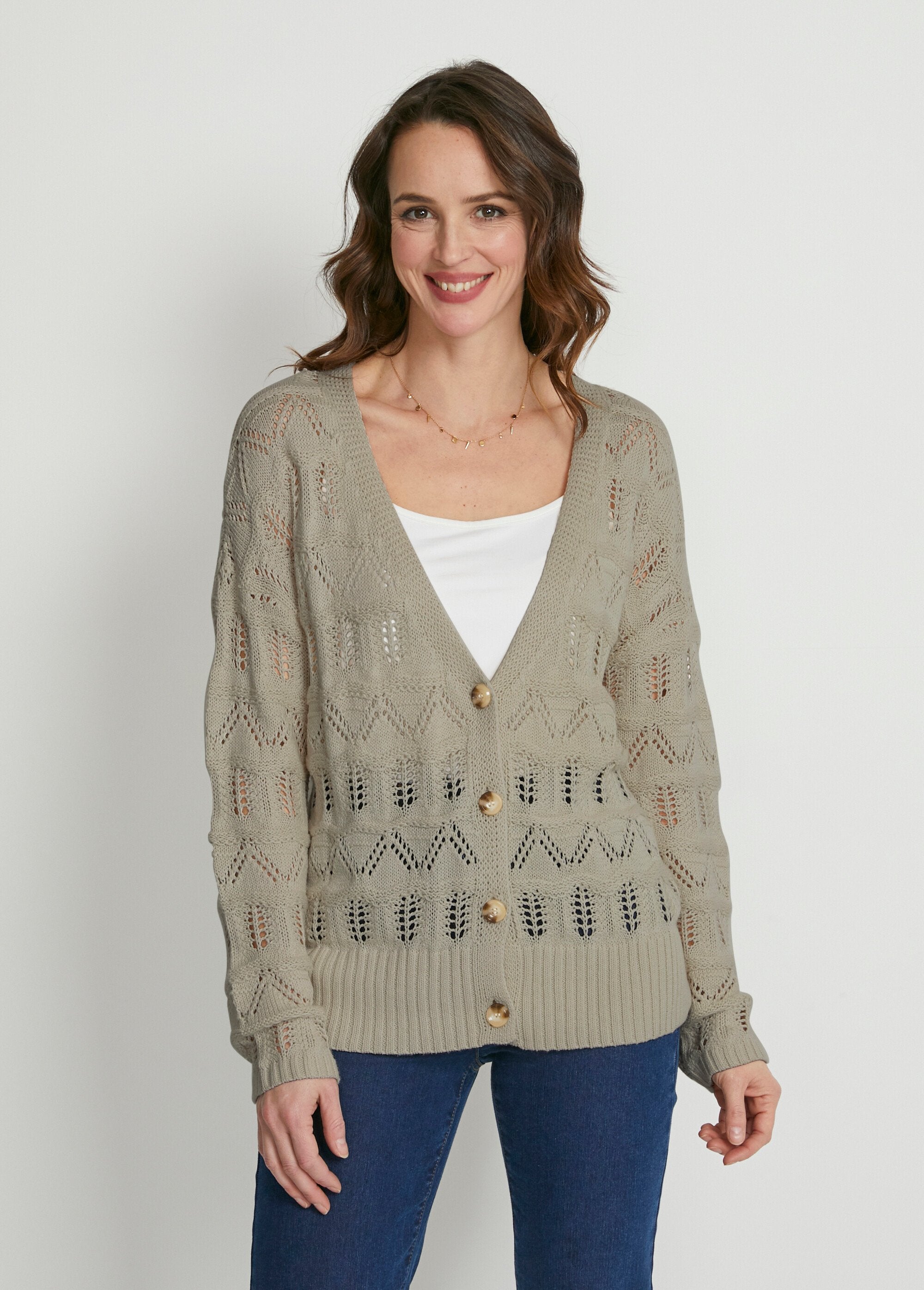 Short_openwork_knit_buttoned_vest_Khaki_FA1_slim