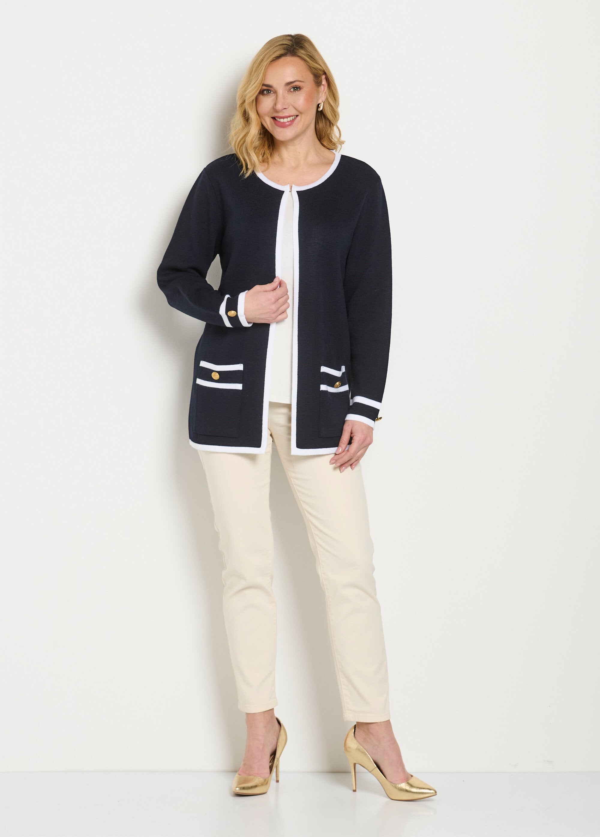 Long_edge-to-edge_vest_Marine_SF1_slim