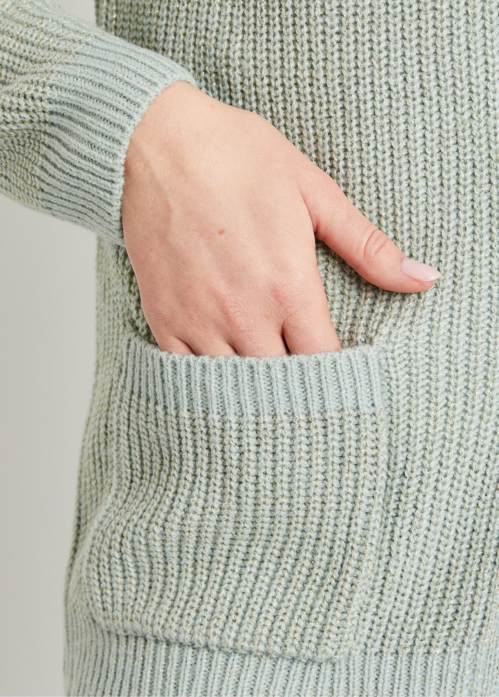 Long_shiny_buttoned_vest_with_long_sleeves_Mint_DE2_slim