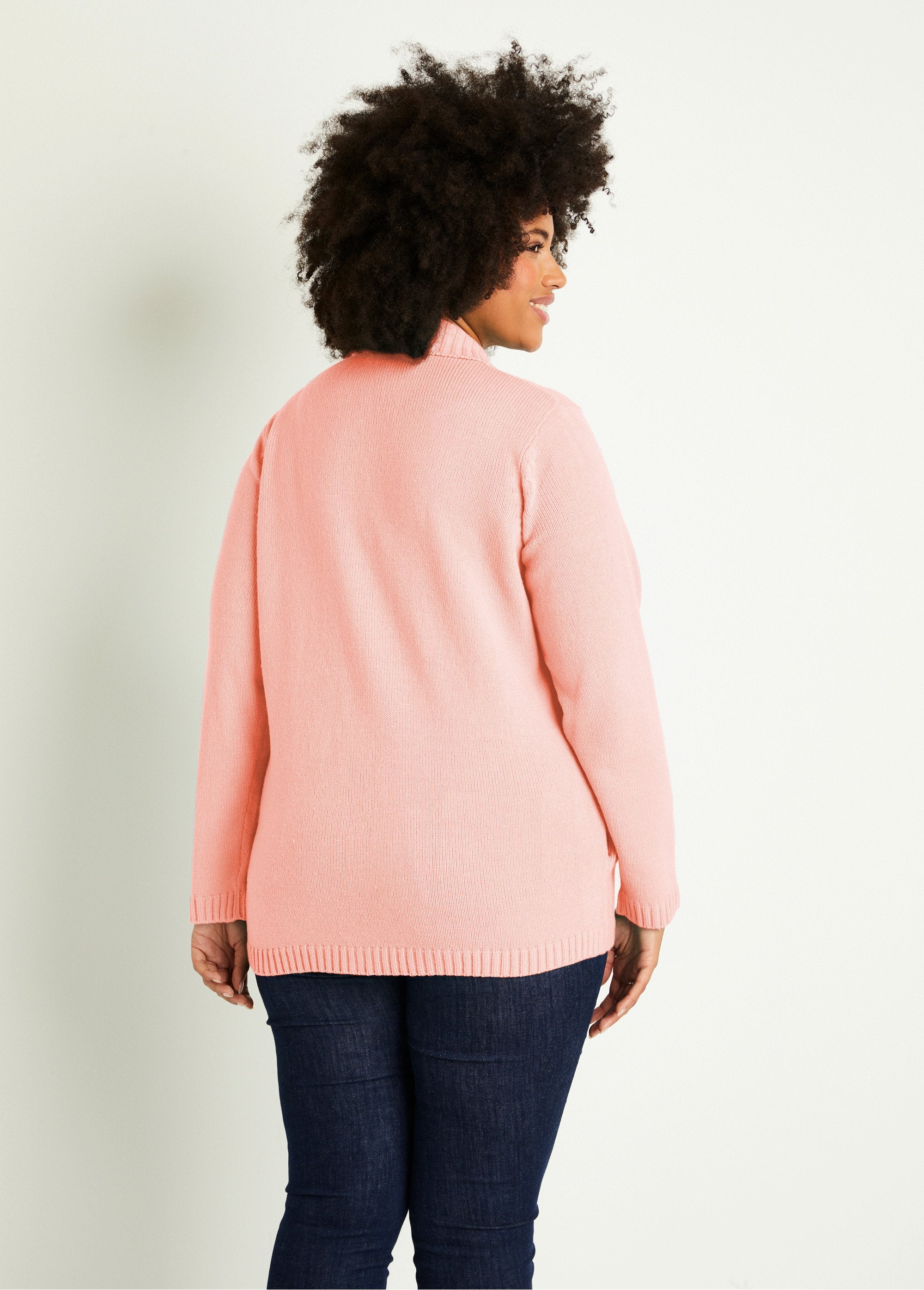 Long_plain_zipped_vest_with_high_collar_Pink_DO1_curvy