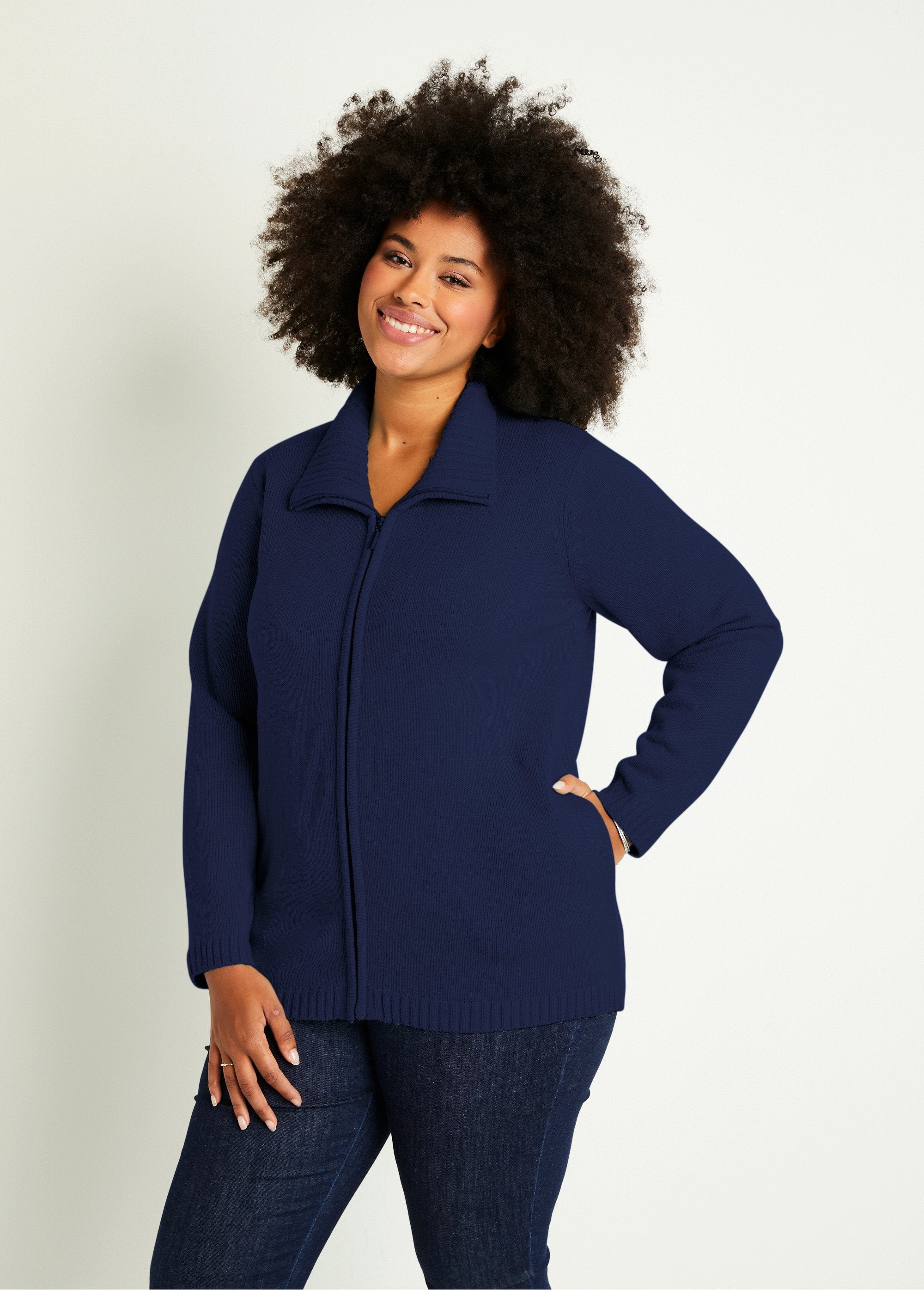 Long_plain_zipped_vest_with_high_collar_Marine_FA1_curvy