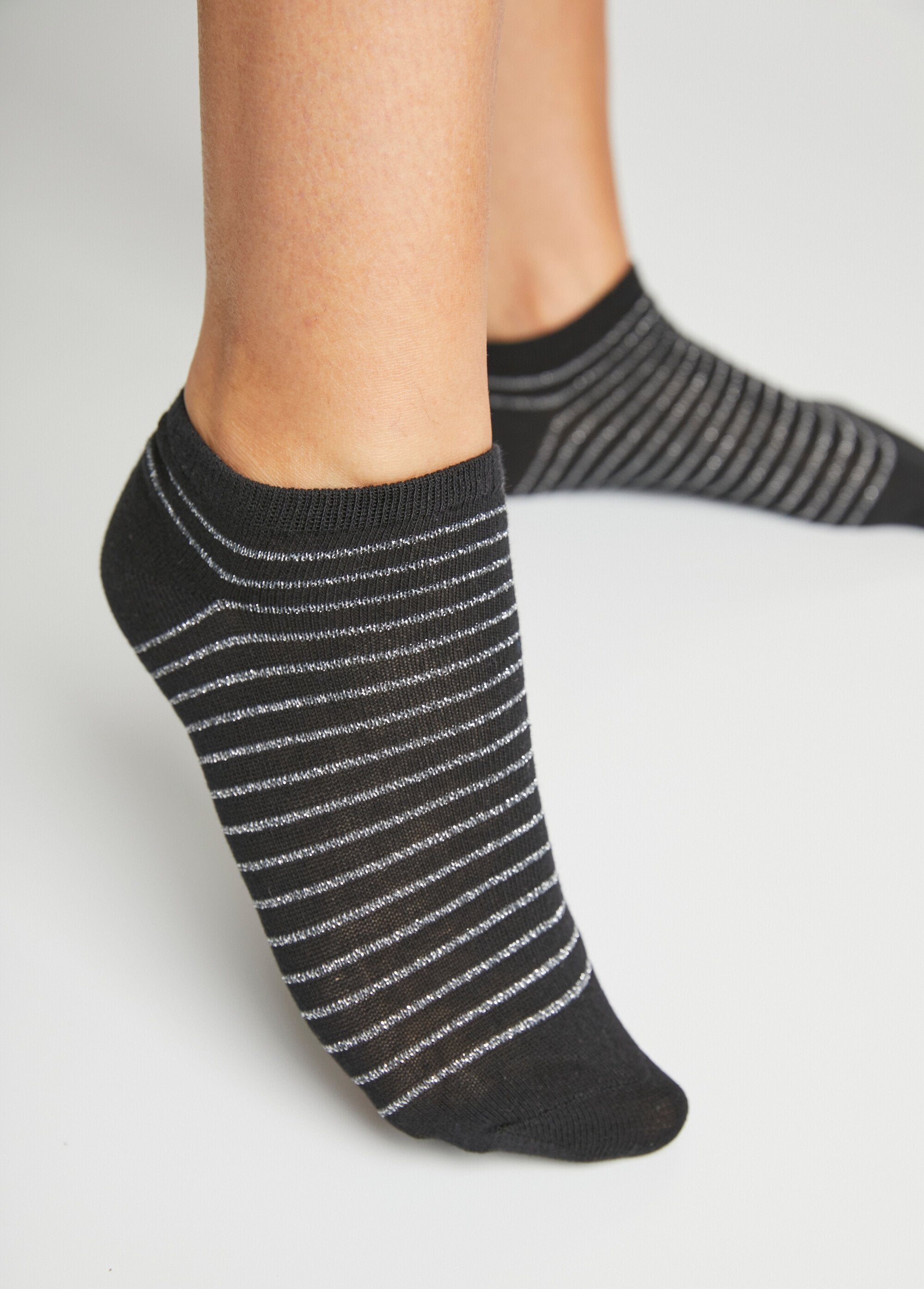 Discreet_socks_with_lurex_Assorted_black_lot_3_DE1_slim