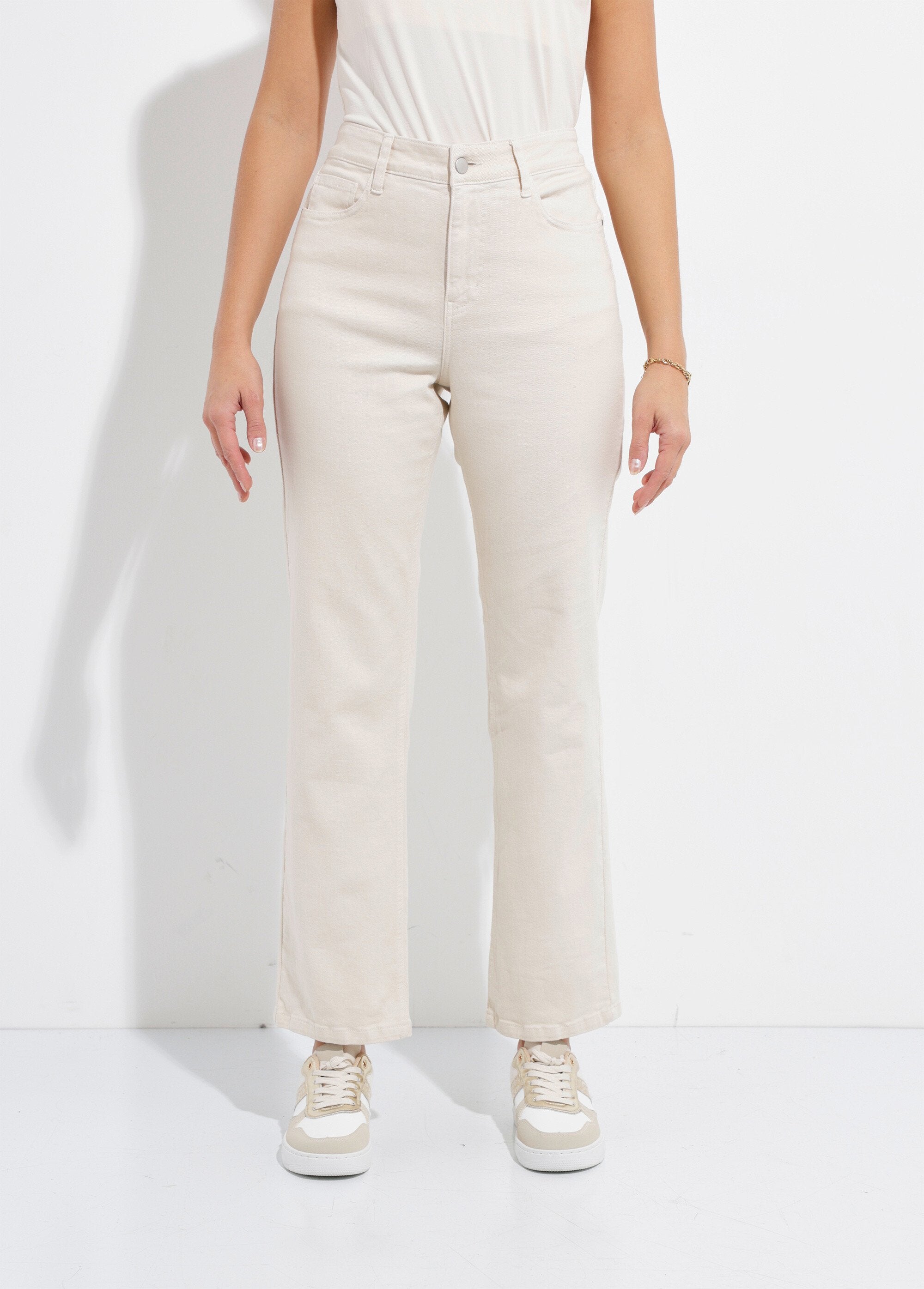 High-waisted,_straight-leg,_5-pocket_colored_jeans_Ecru_FA1_slim