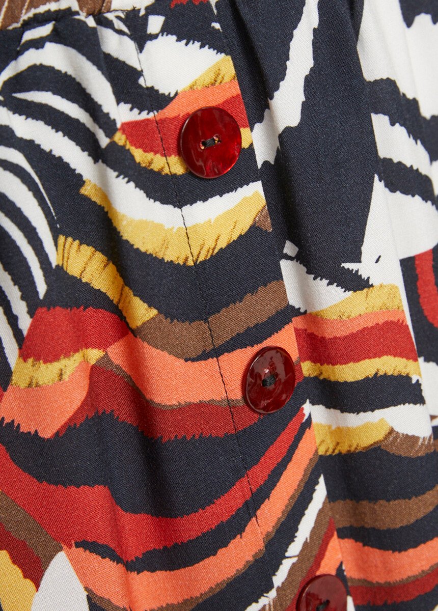 Straight,_mid-length_skirt_in_fluid_fabric_Honey_and_black_DE2_slim