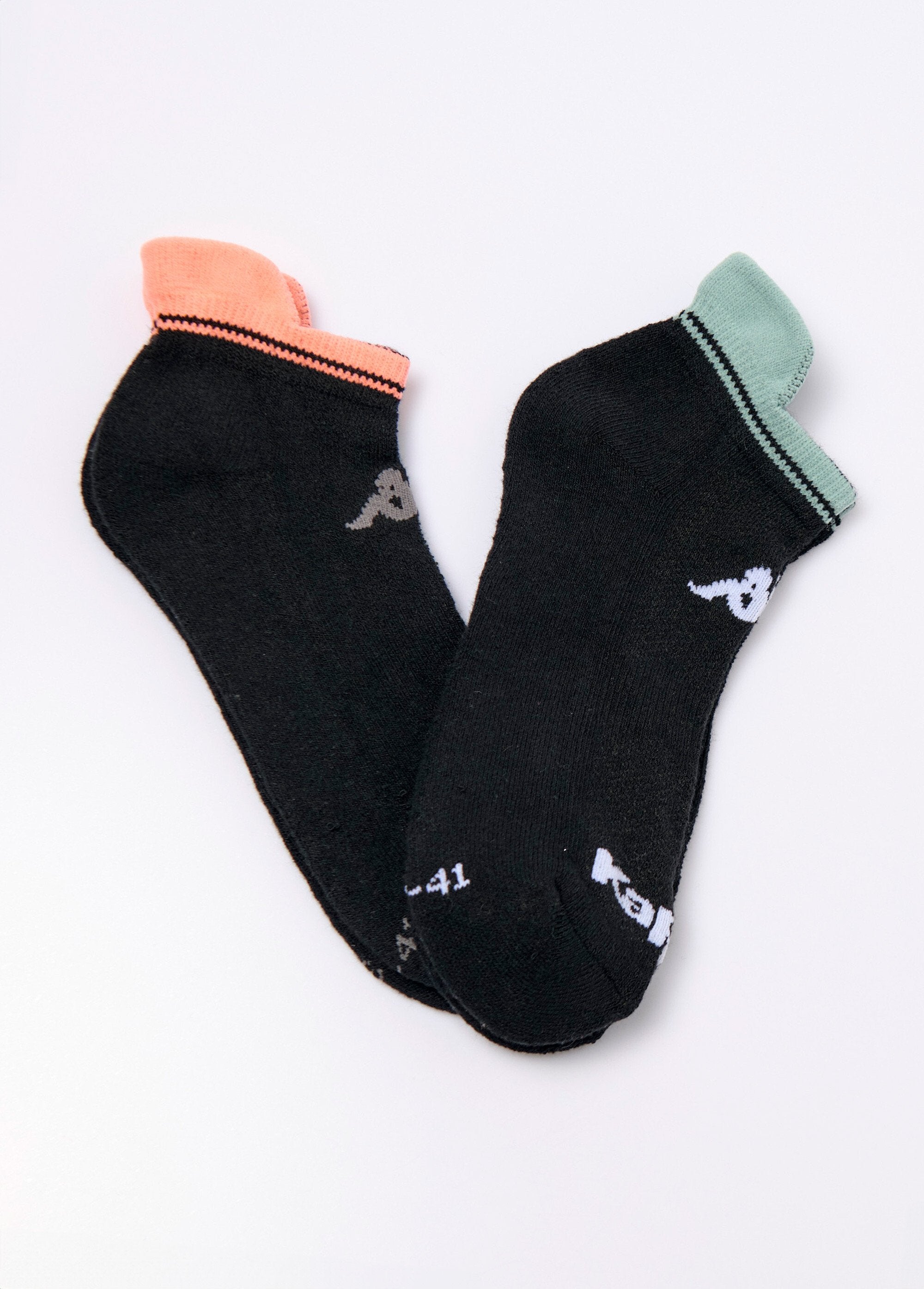 Pack_of_2_dark_logo_socks_Black_lot_2_FA1_slim