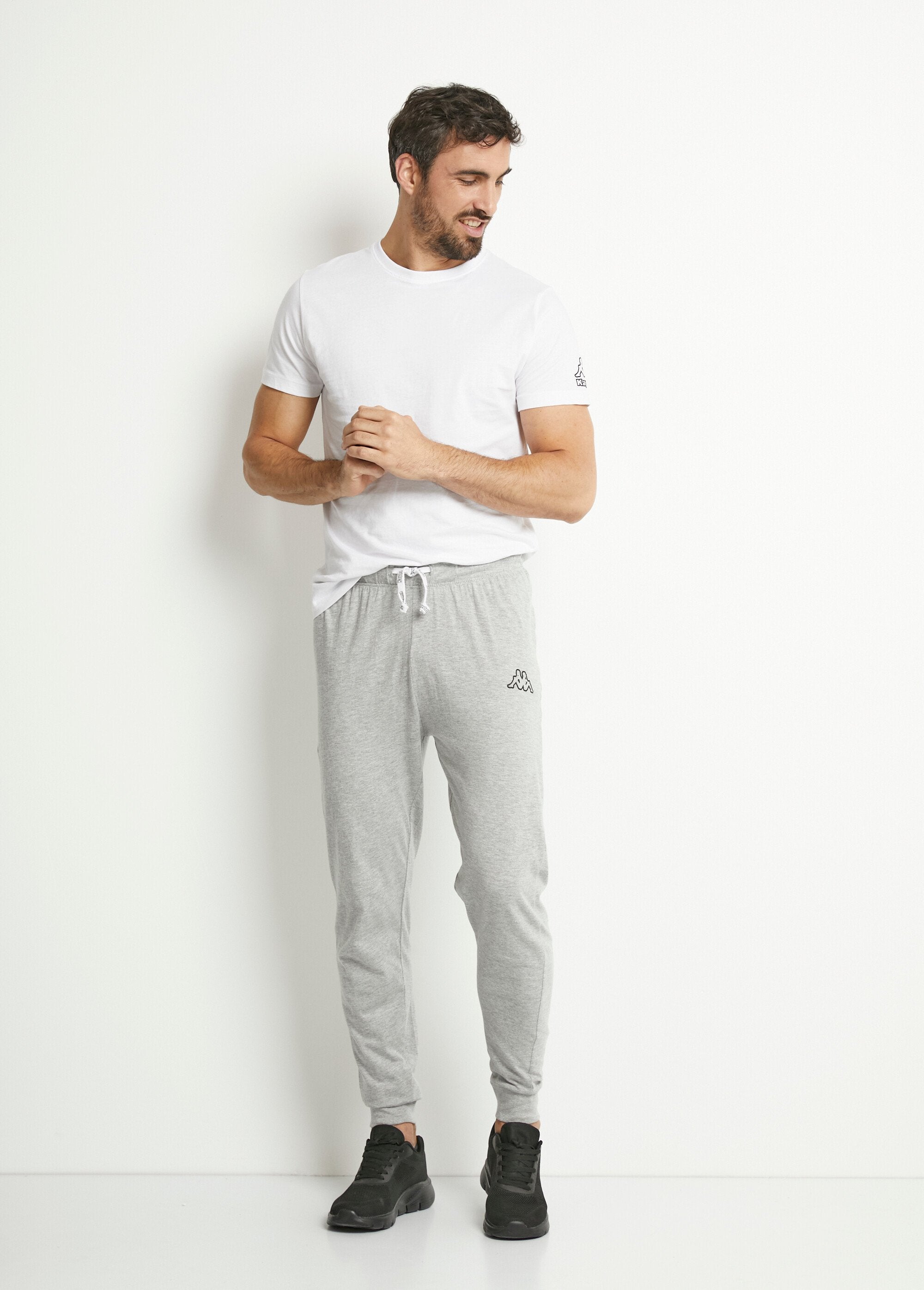 Tight-fitting_sweatpants_Gray_SF1_slim