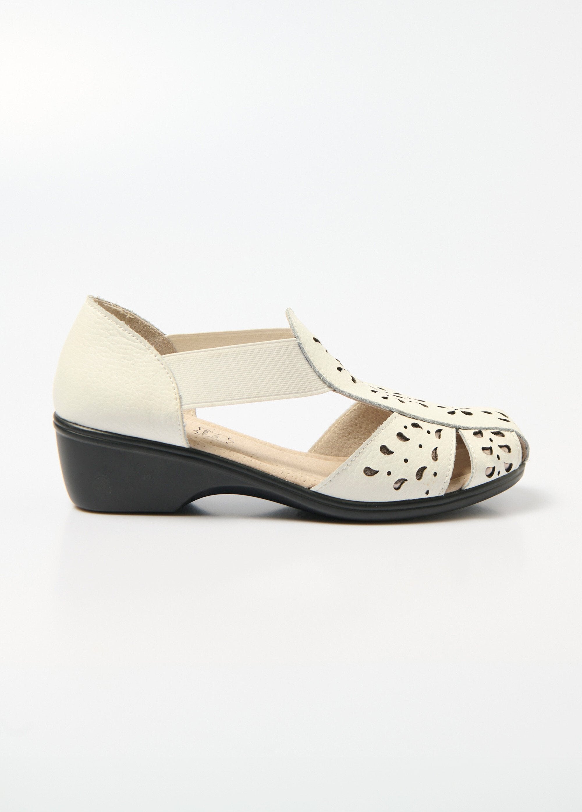 Elasticated_comfort_width_sandals_White_DR1_slim