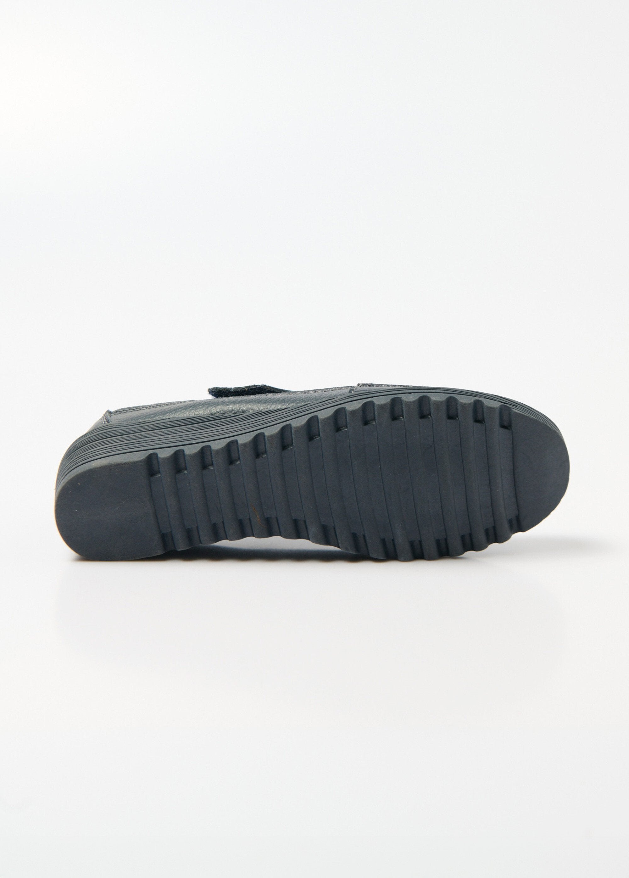 Comfort_width_Velcro_sandals_Marine_UN1_slim