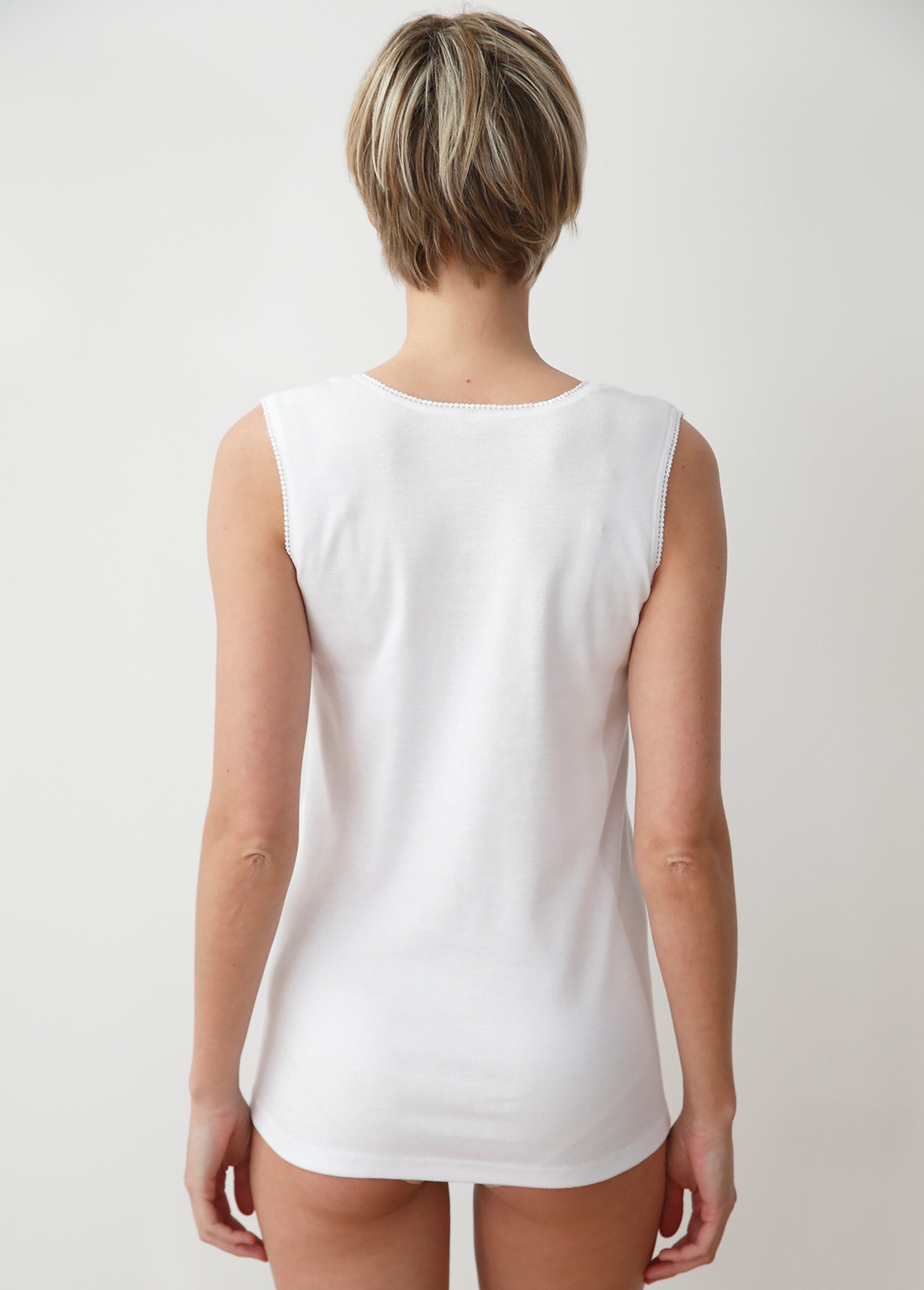 Sleeveless_V-neck_undershirts_White_cotton_lot_2_DO1_slim