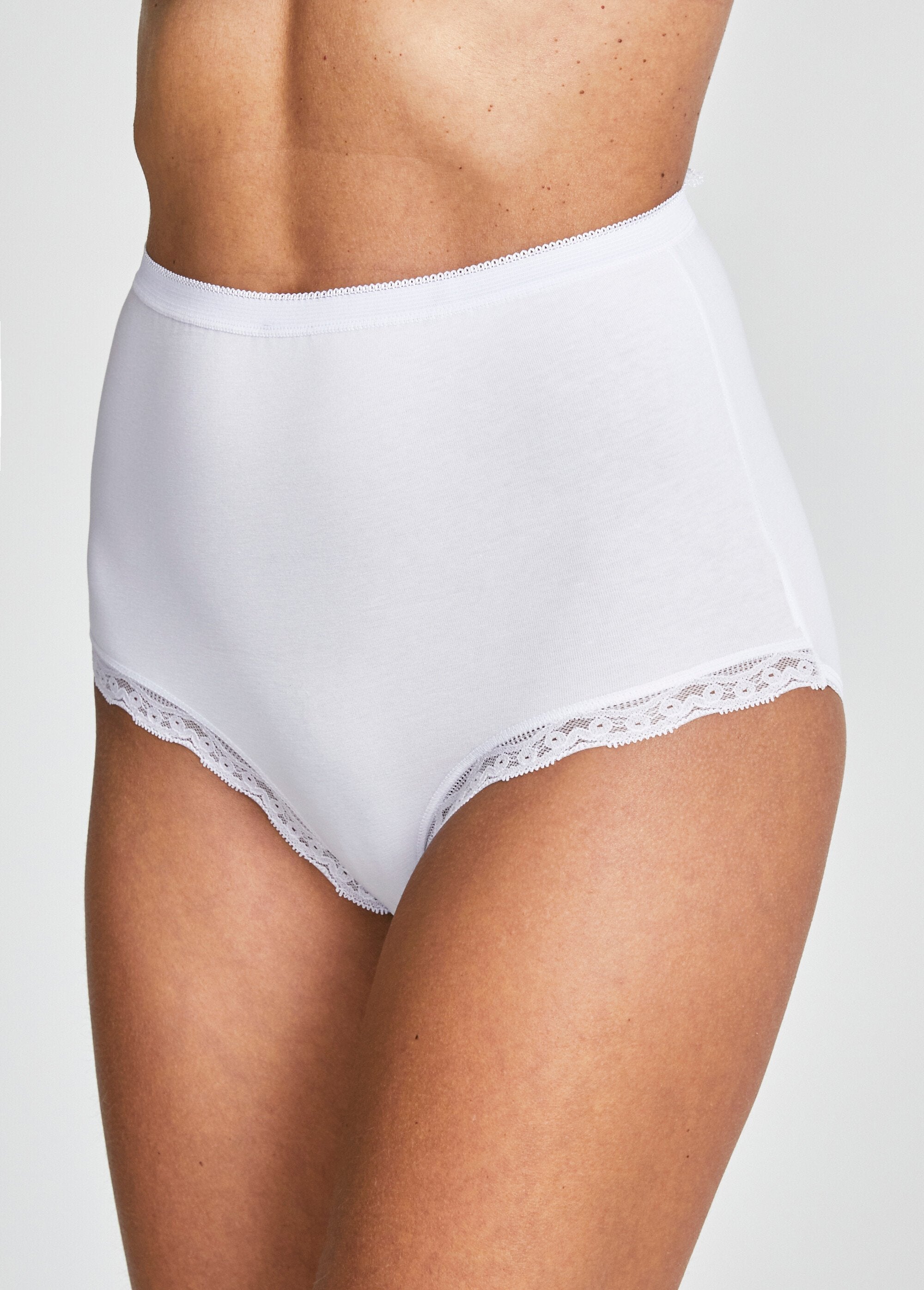 High-waisted_panties_with_lace_detail_White_lot_2_FA1_slim
