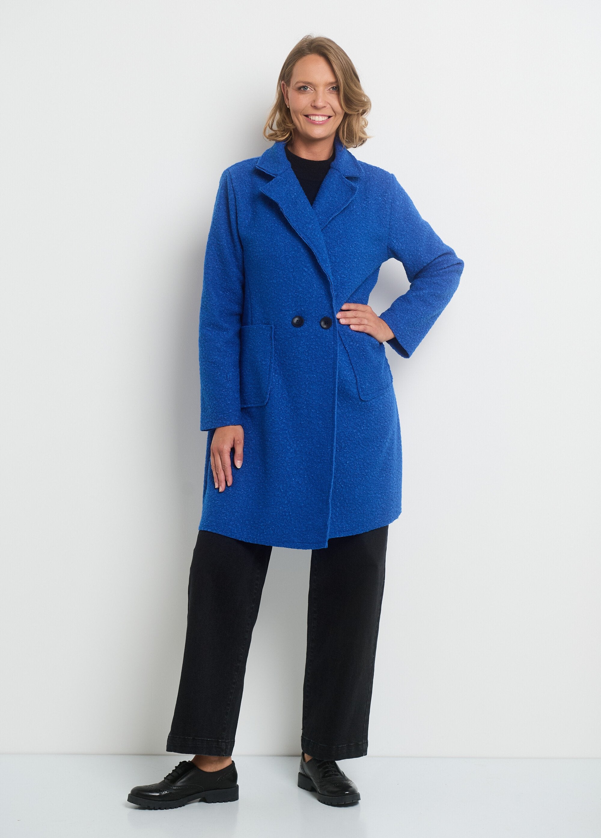 Trendy_boucle_coat_with_tailored_collar_Bright_blue_FA2_slim