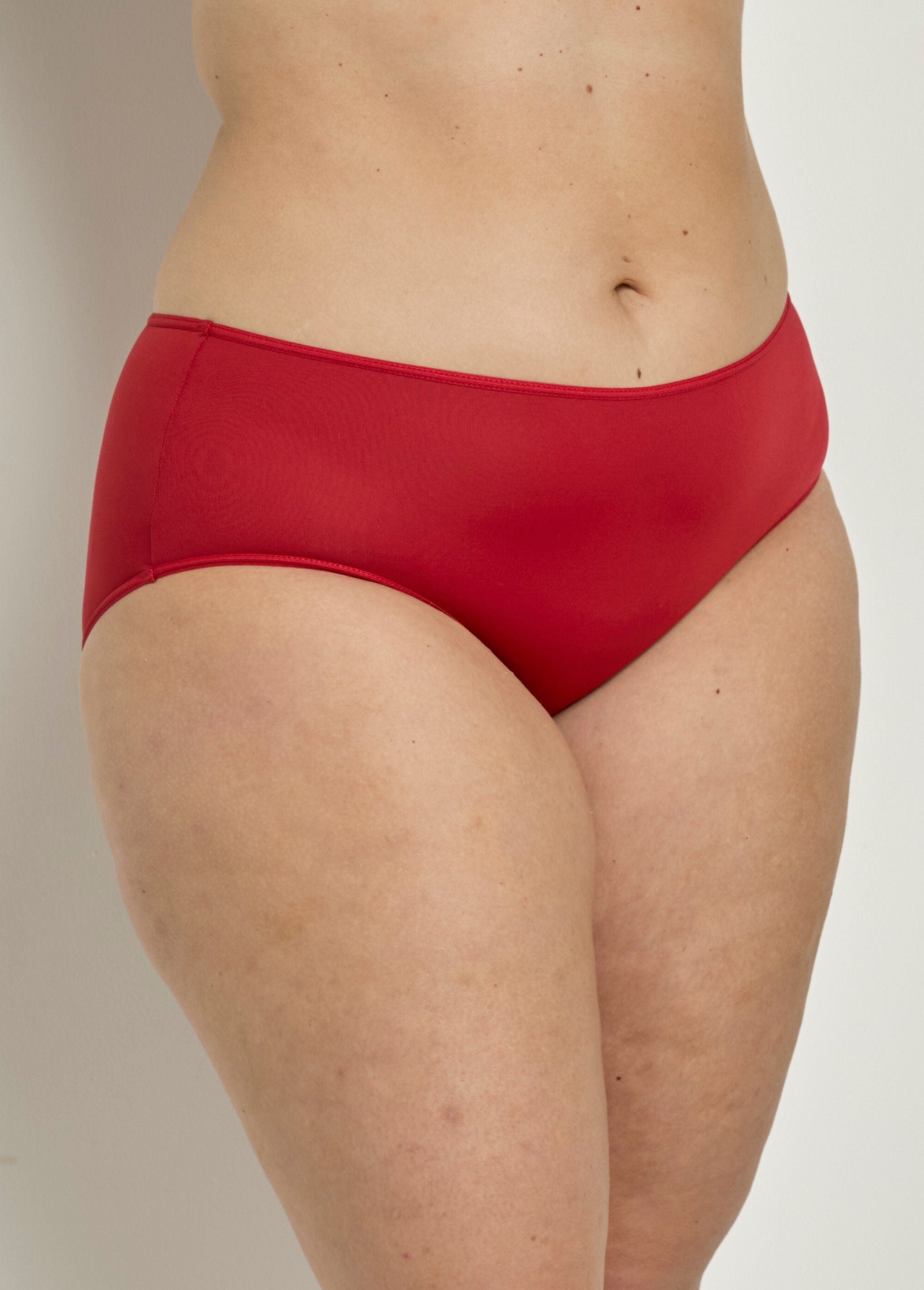 Basic_soft_panties_Carmine_FA1_curvy
