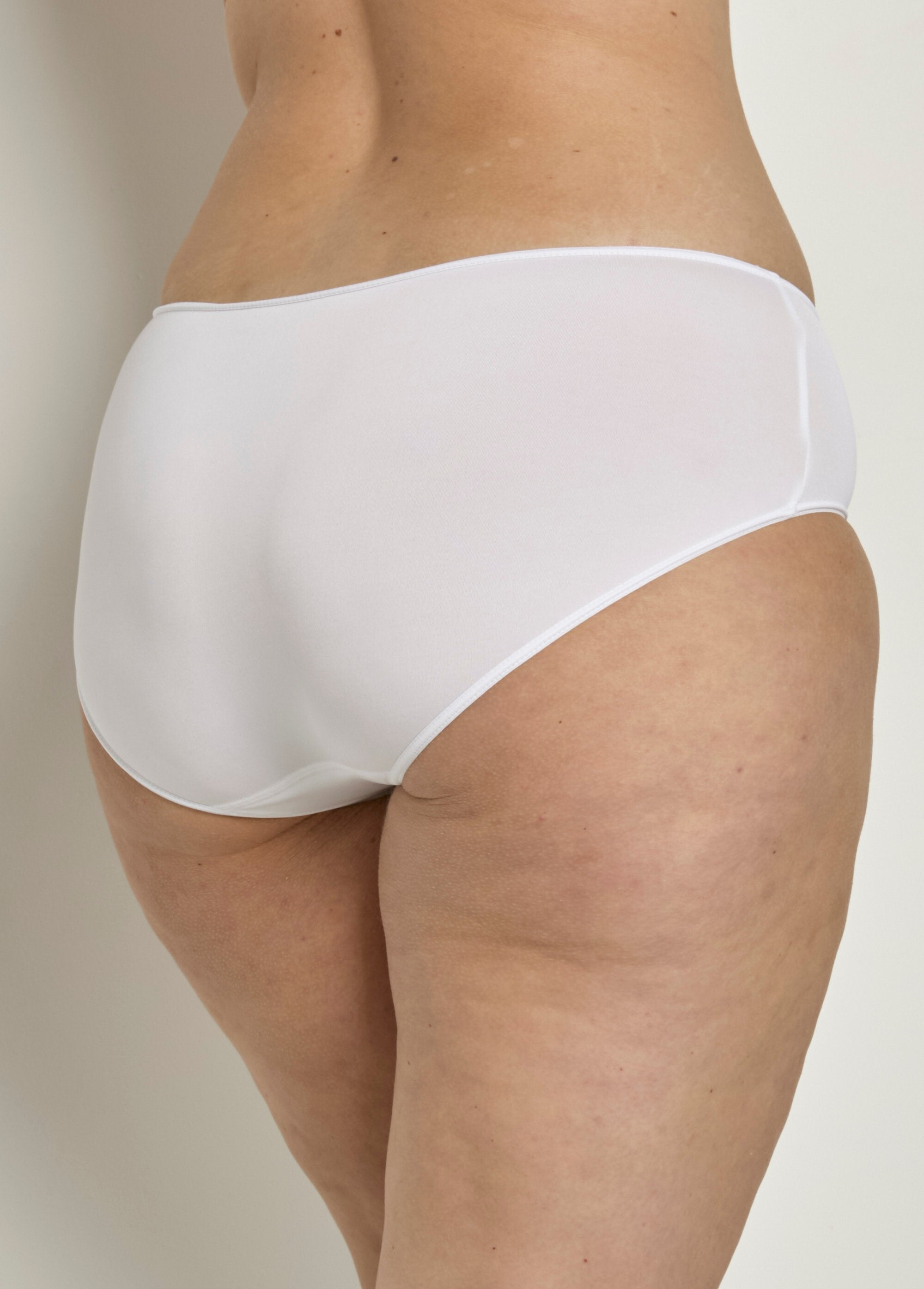 Basic_soft_panties_White_DO1_curvy