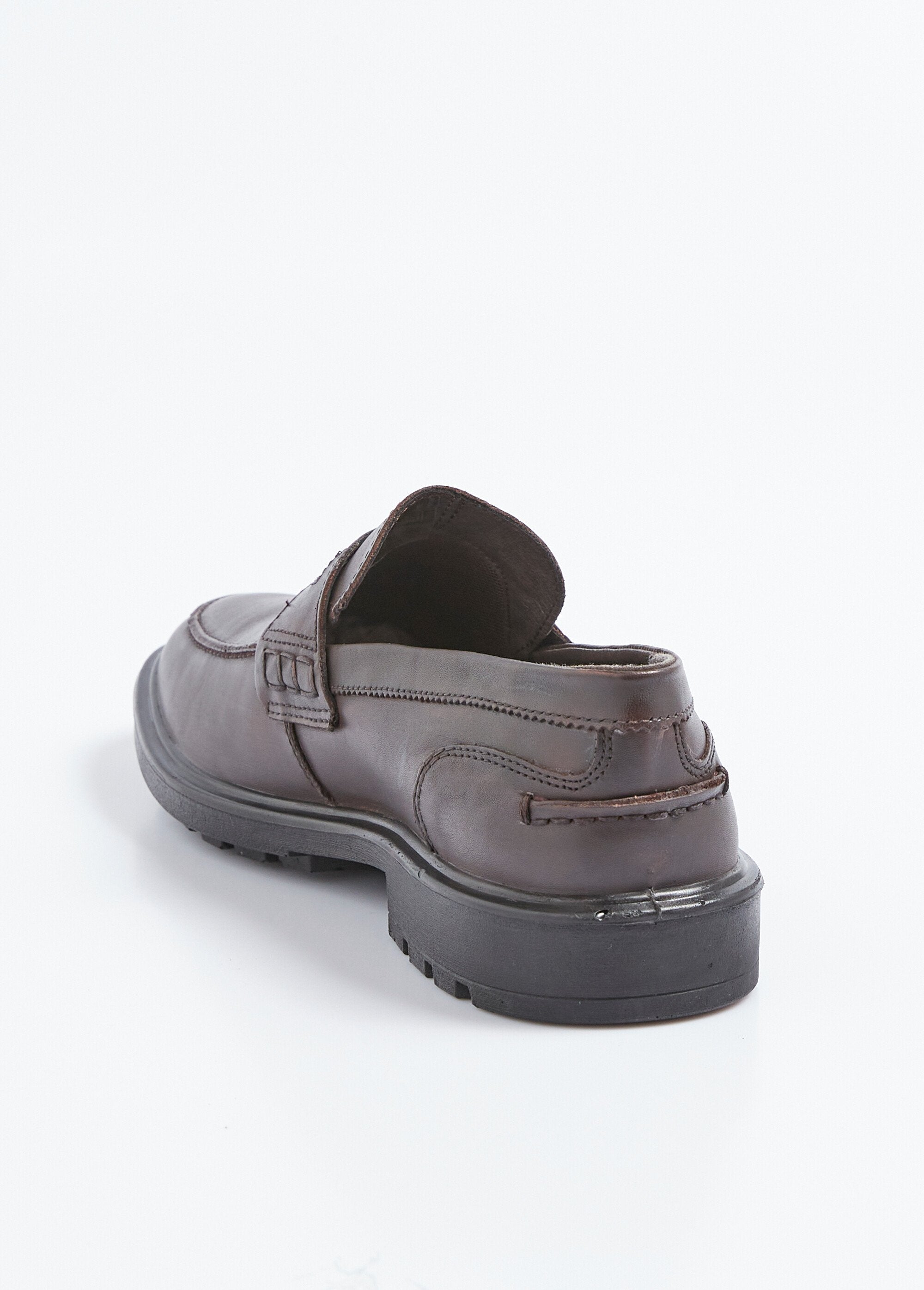 Mocassins_cuir_avec_semelle_antidérapante_Marron_DO1_slim