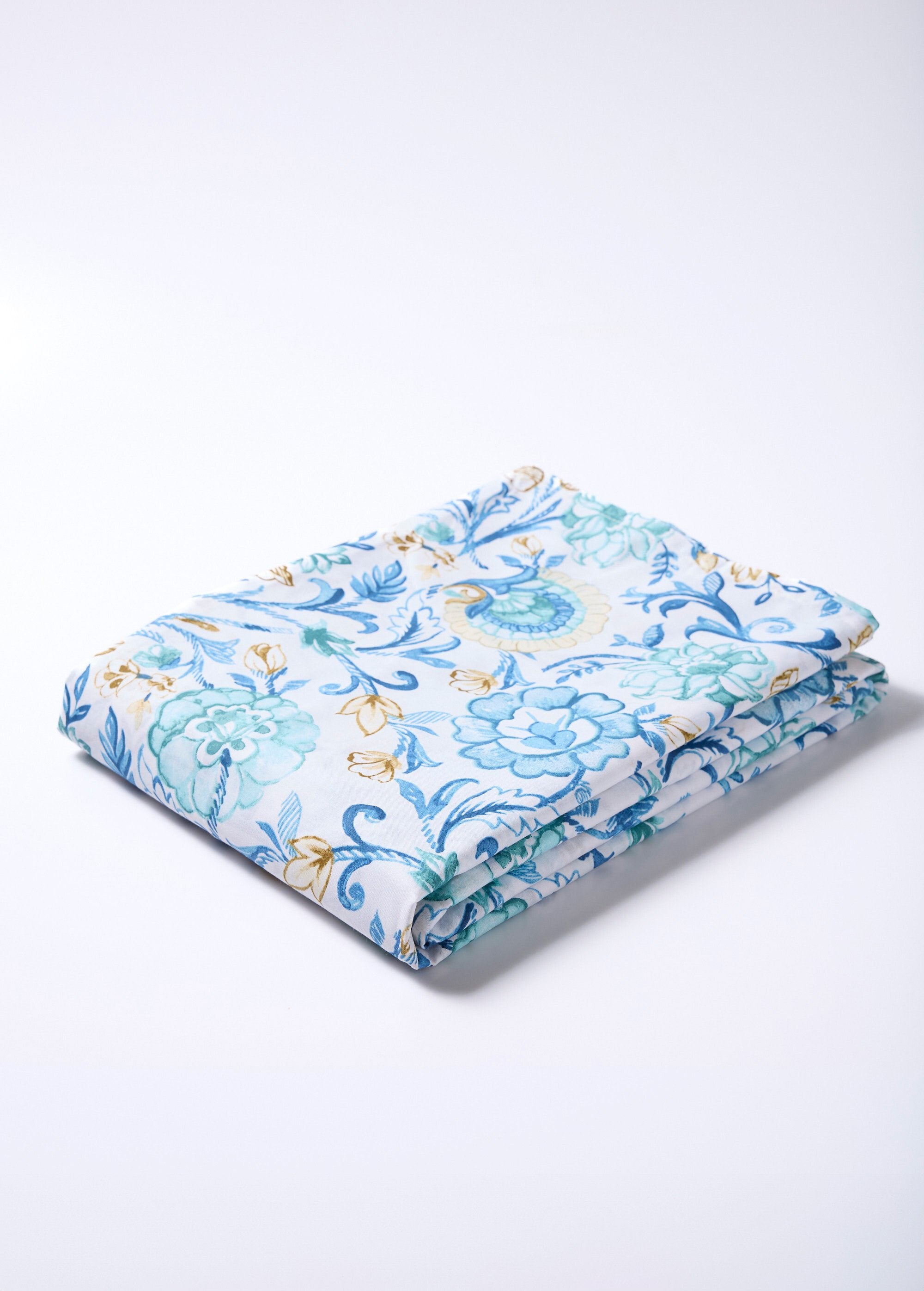 Parure_de_lit_4_pièces_avec_drap_plat,_camélias_Bleu_DE2_slim
