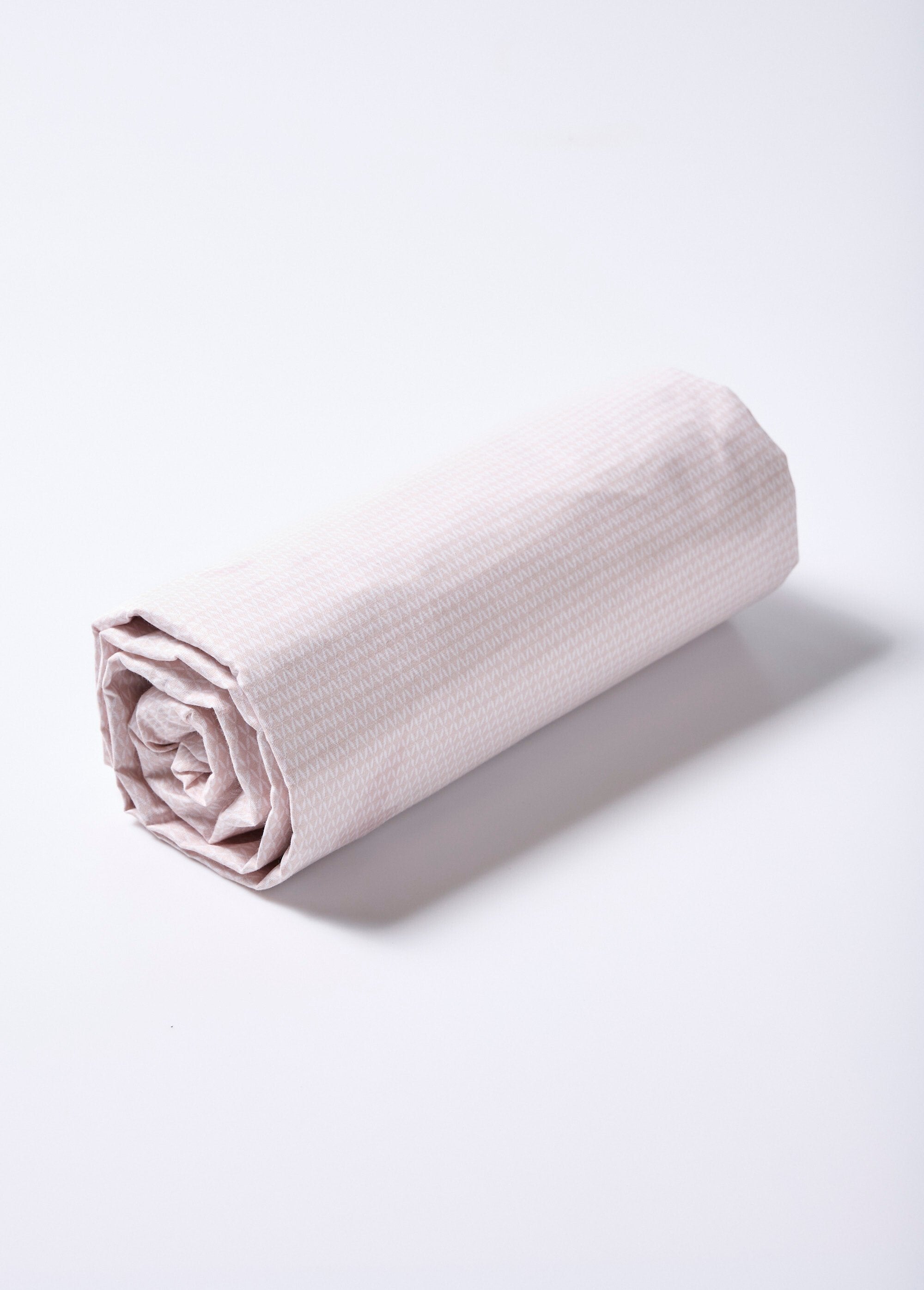 Parure_de_lit_4_pièces_avec_drap_plat,_camélias_Gris_DE3_slim