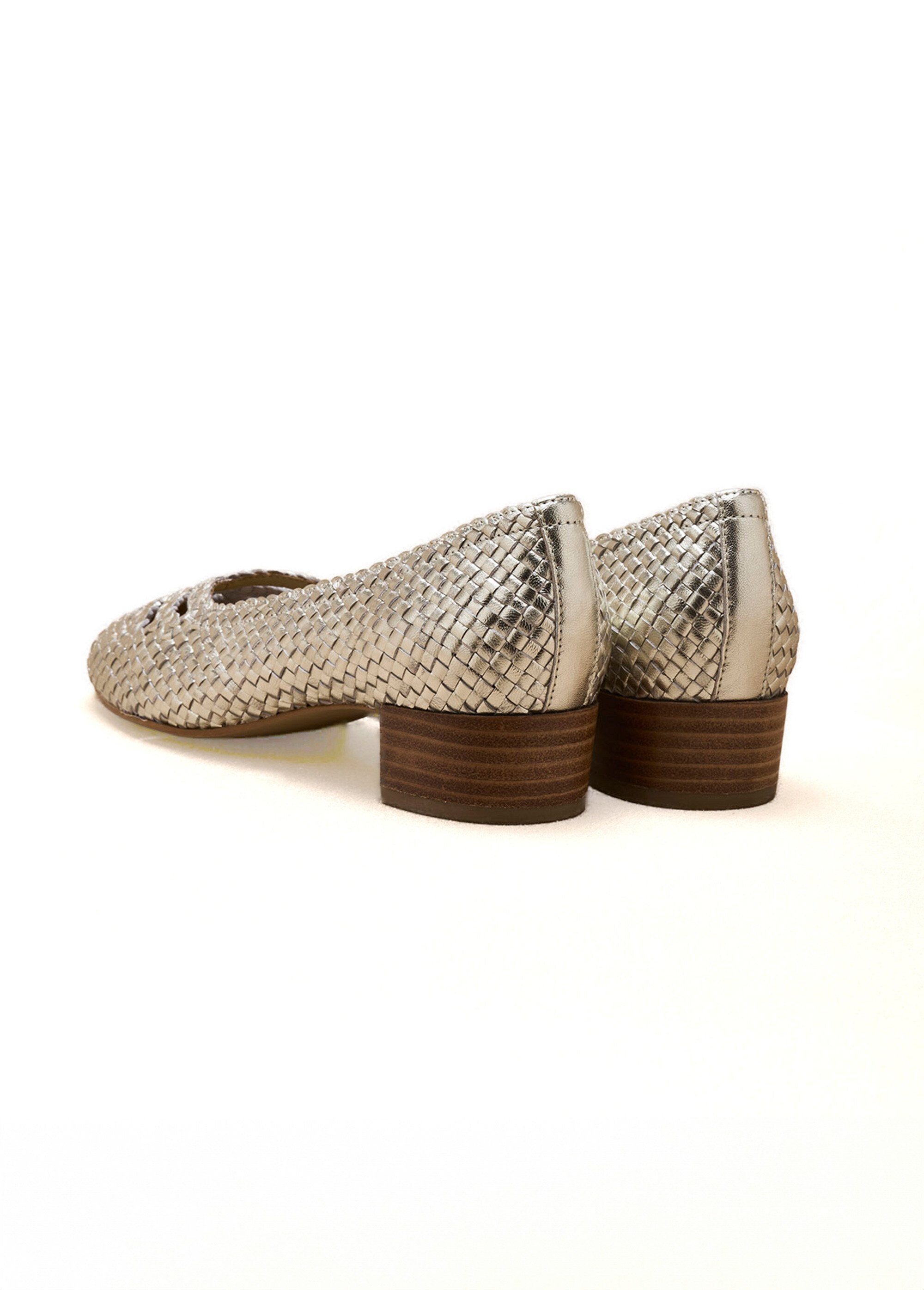 Comfort_width_braided_leather_pumps_Golden_DO1_slim