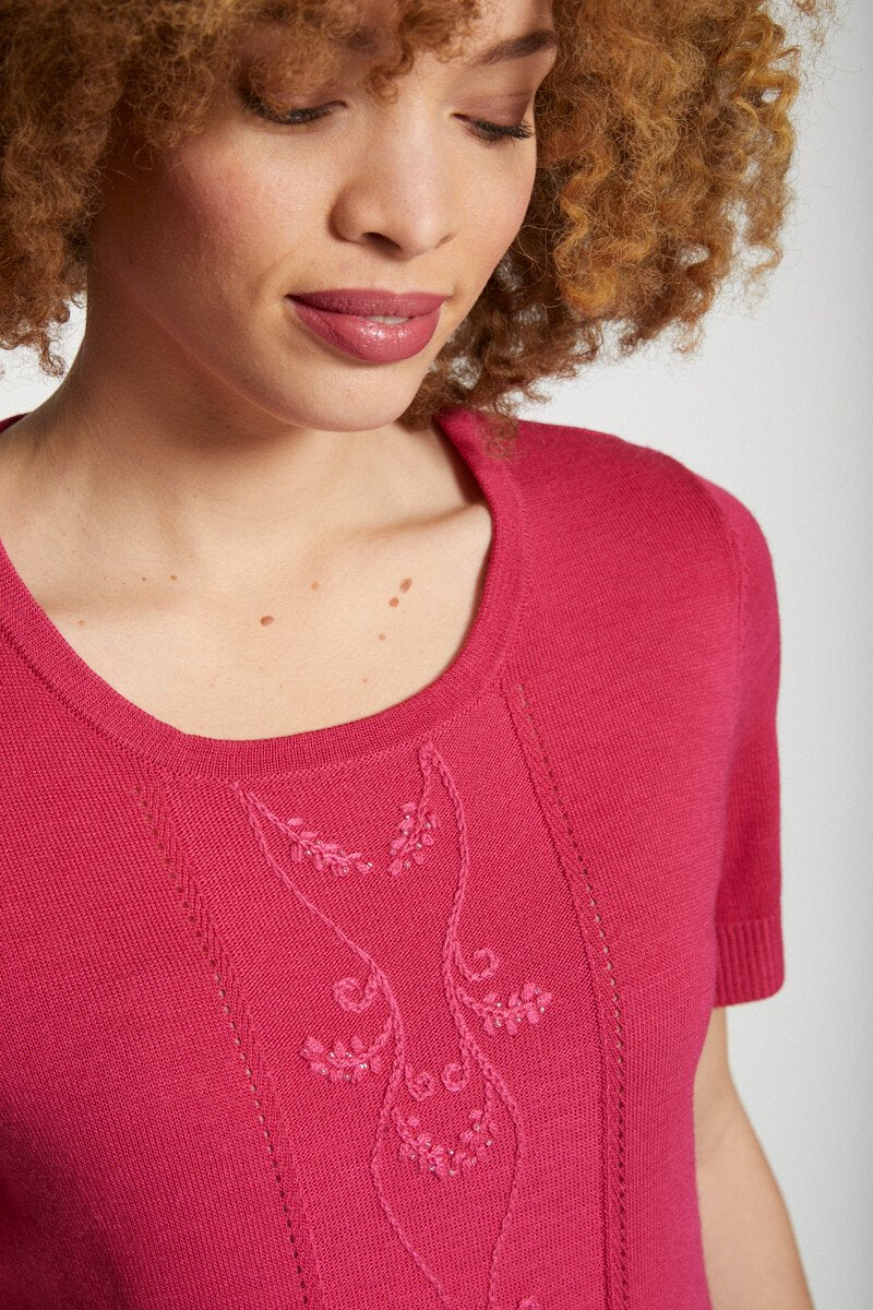 Embroidered_short-sleeved_sweater_Blackcurrant_DE1_slim