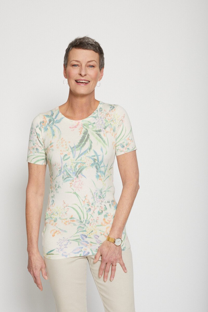 Floral_print_short_sleeve_sweater_Beige_and_green_FA1_slim