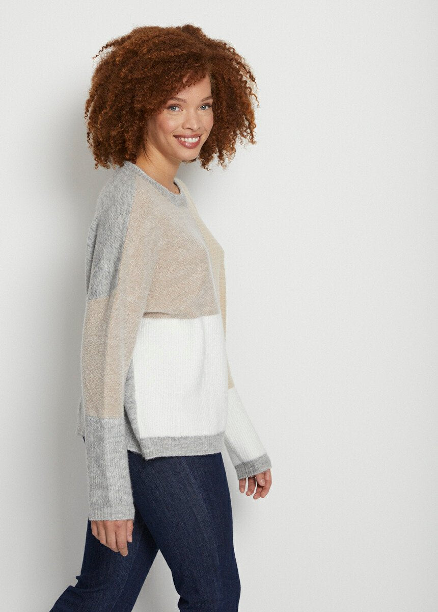 Round_neck_patchwork_sweater_Beige_and_gray_DR1_slim