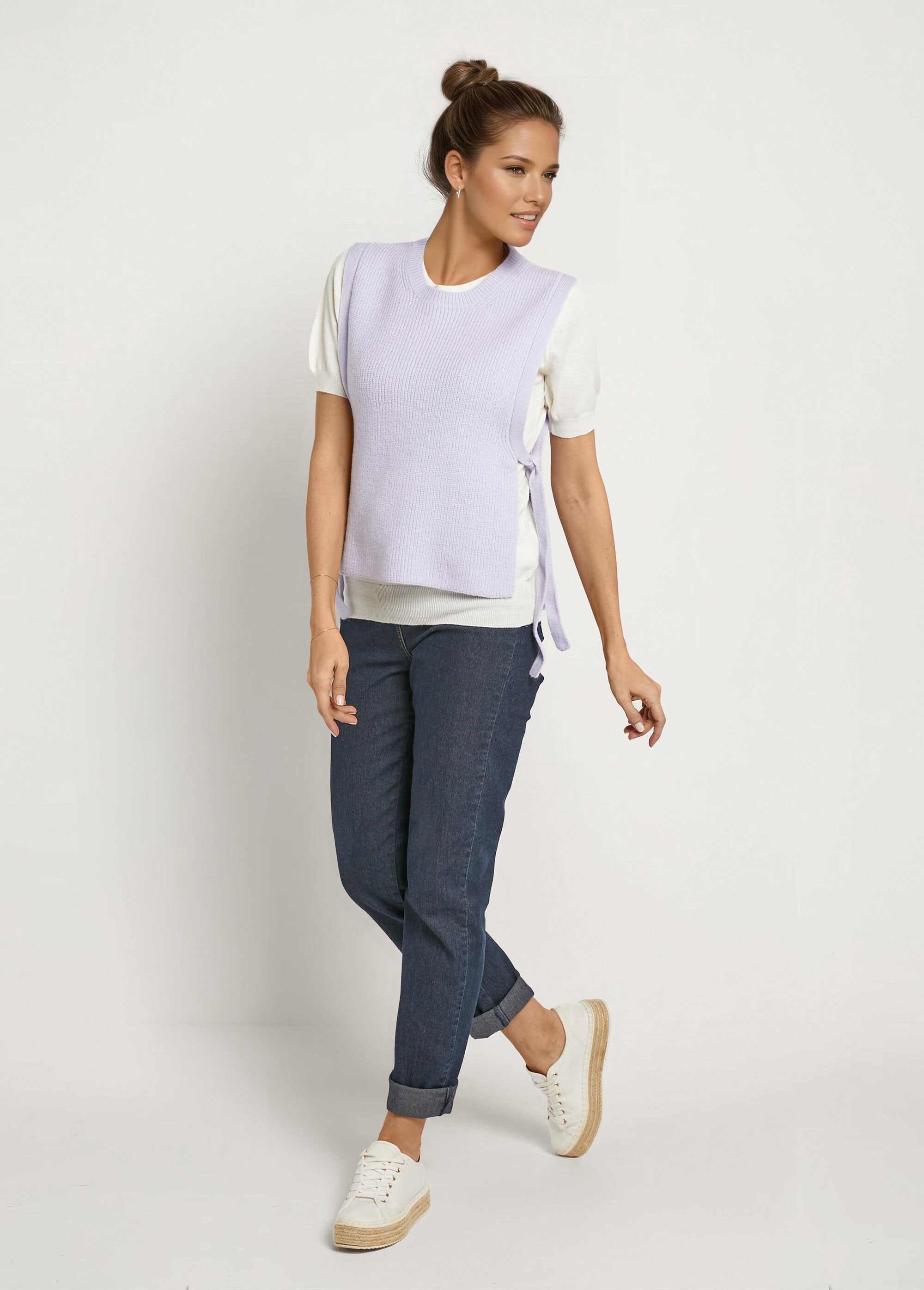 Sleeveless_sweater_with_side_tie_Light_purple_SF1_slim