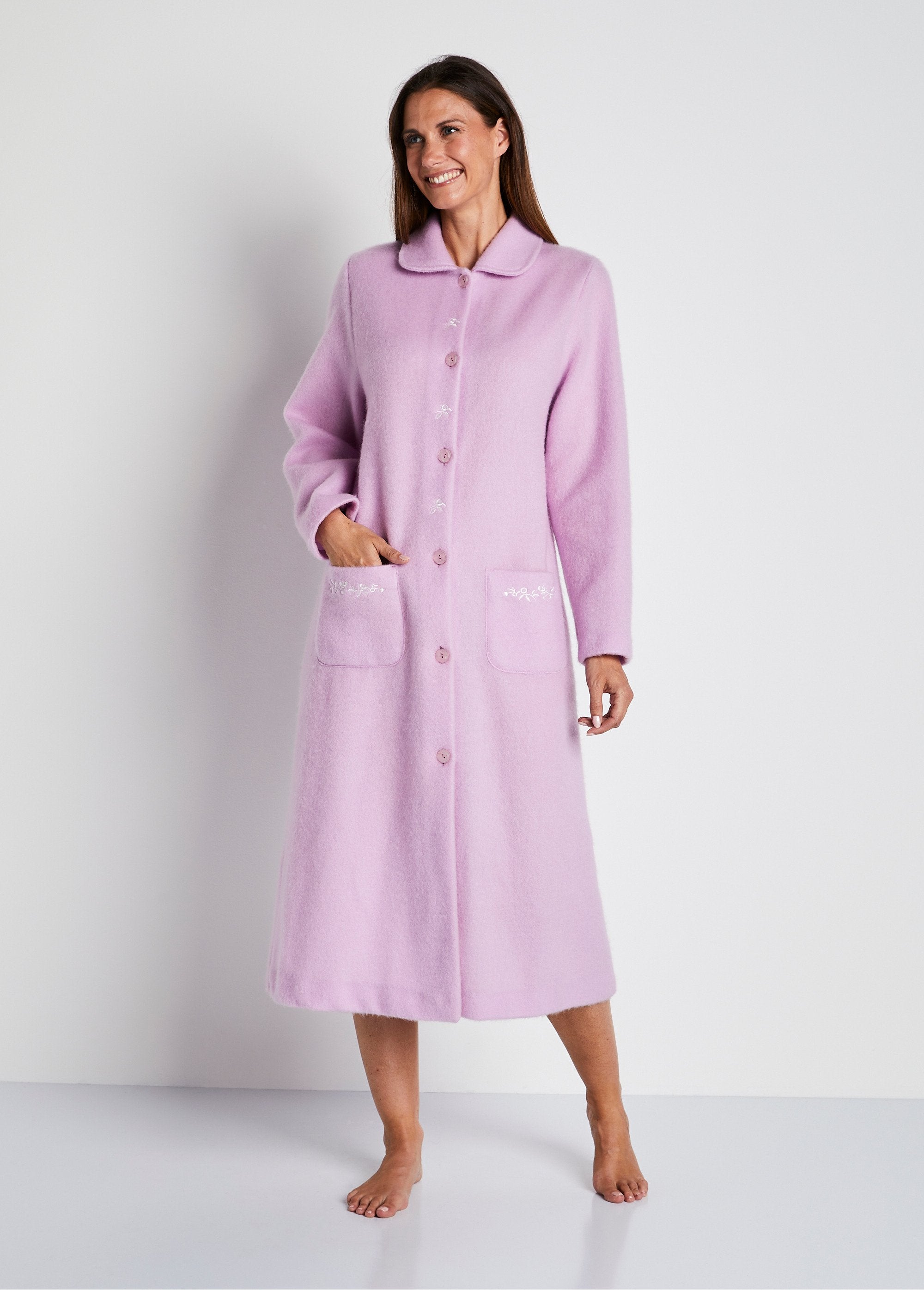 Courtelle®_warm_bathrobe_Lilac_FA1_slim