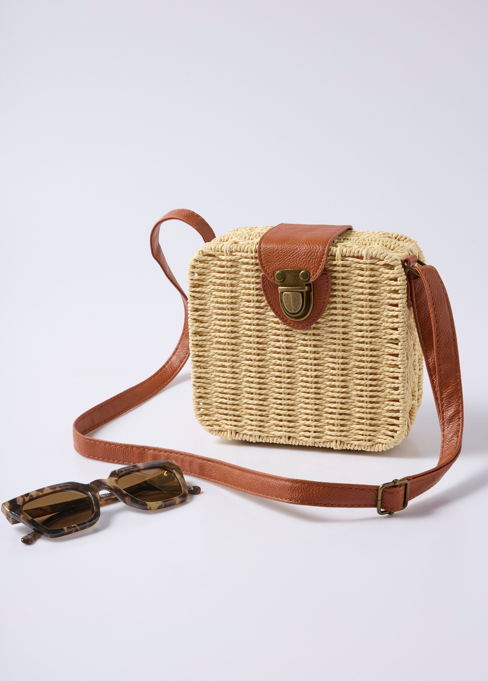 Rigid_straw_bag_with_shoulder_strap_Beige_DE1_slim