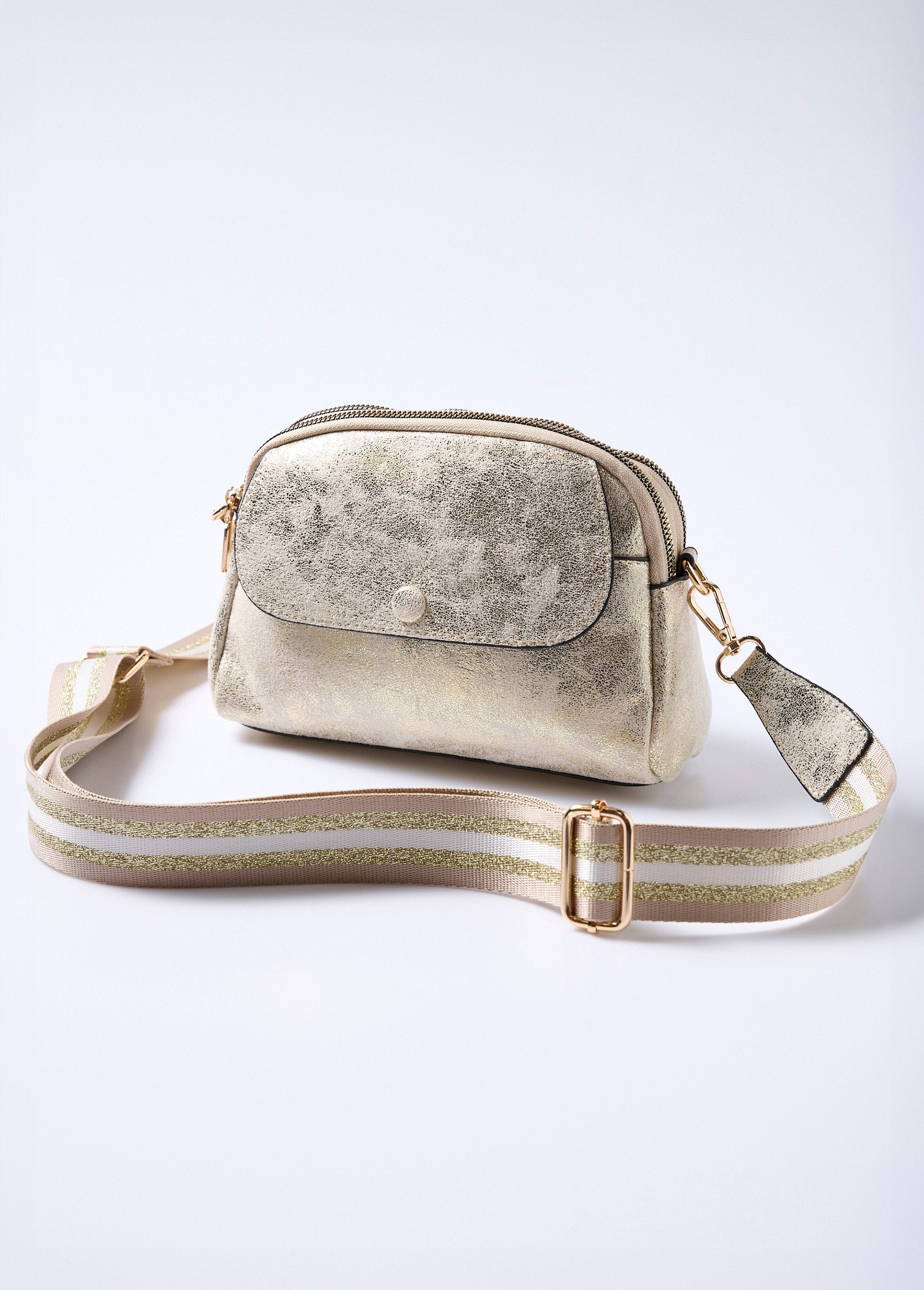 Fancy_faux_leather_bag_with_shoulder_strap_Golden_FA1_slim