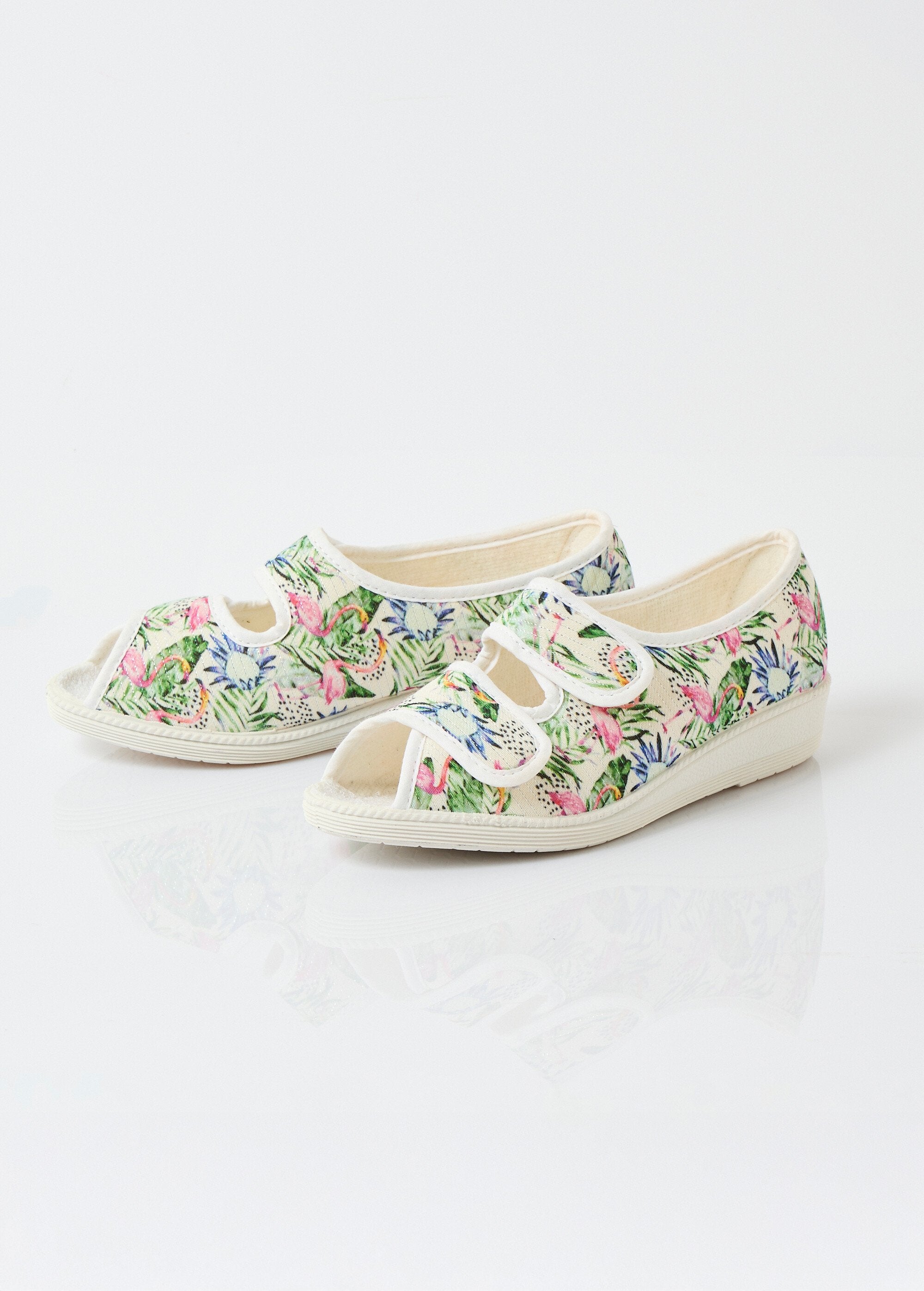 Open_toe_comfort_width_sandals_Printed_DE1_slim