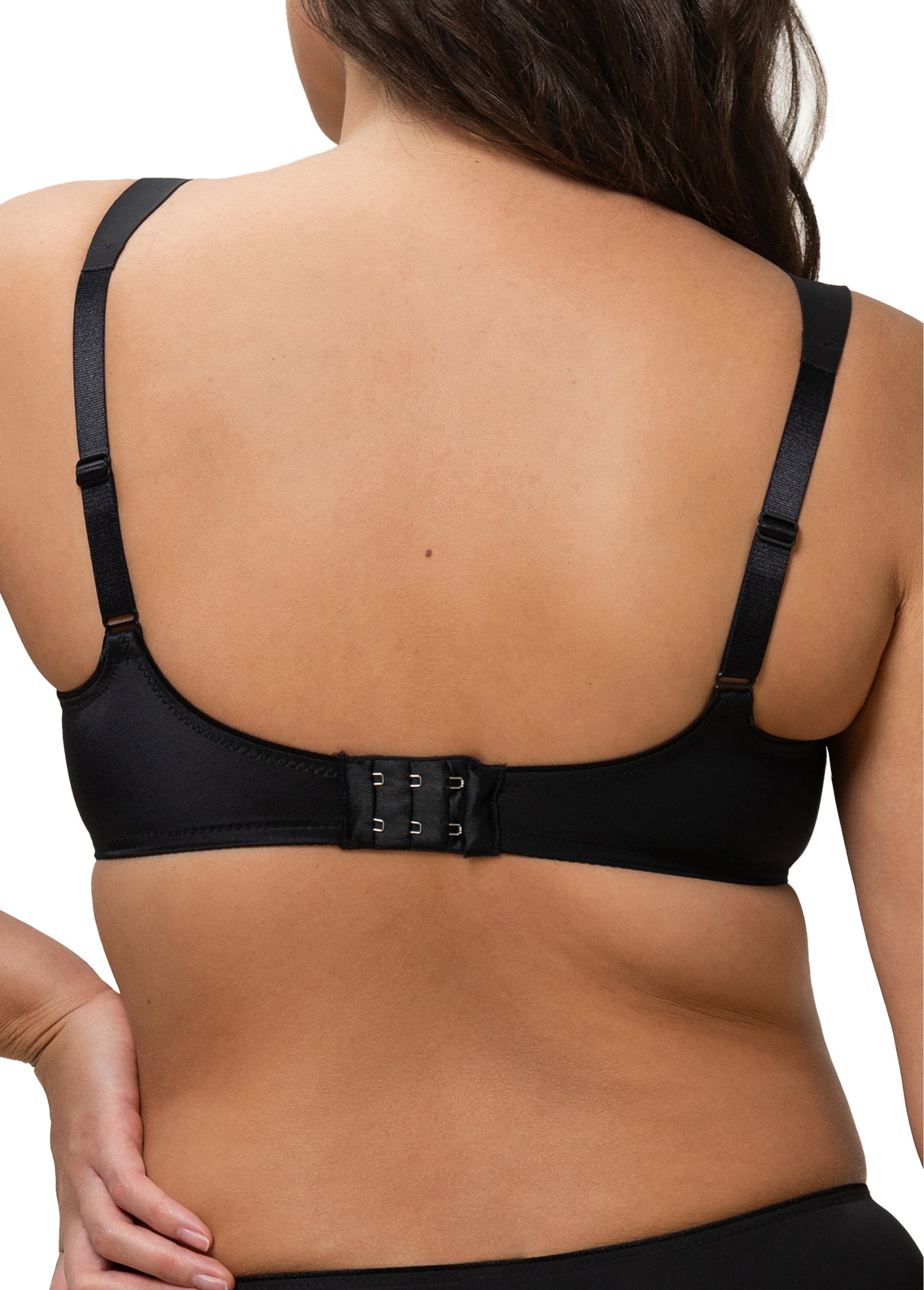 Minimizer_underwire_bra_Black_DO1_curvy
