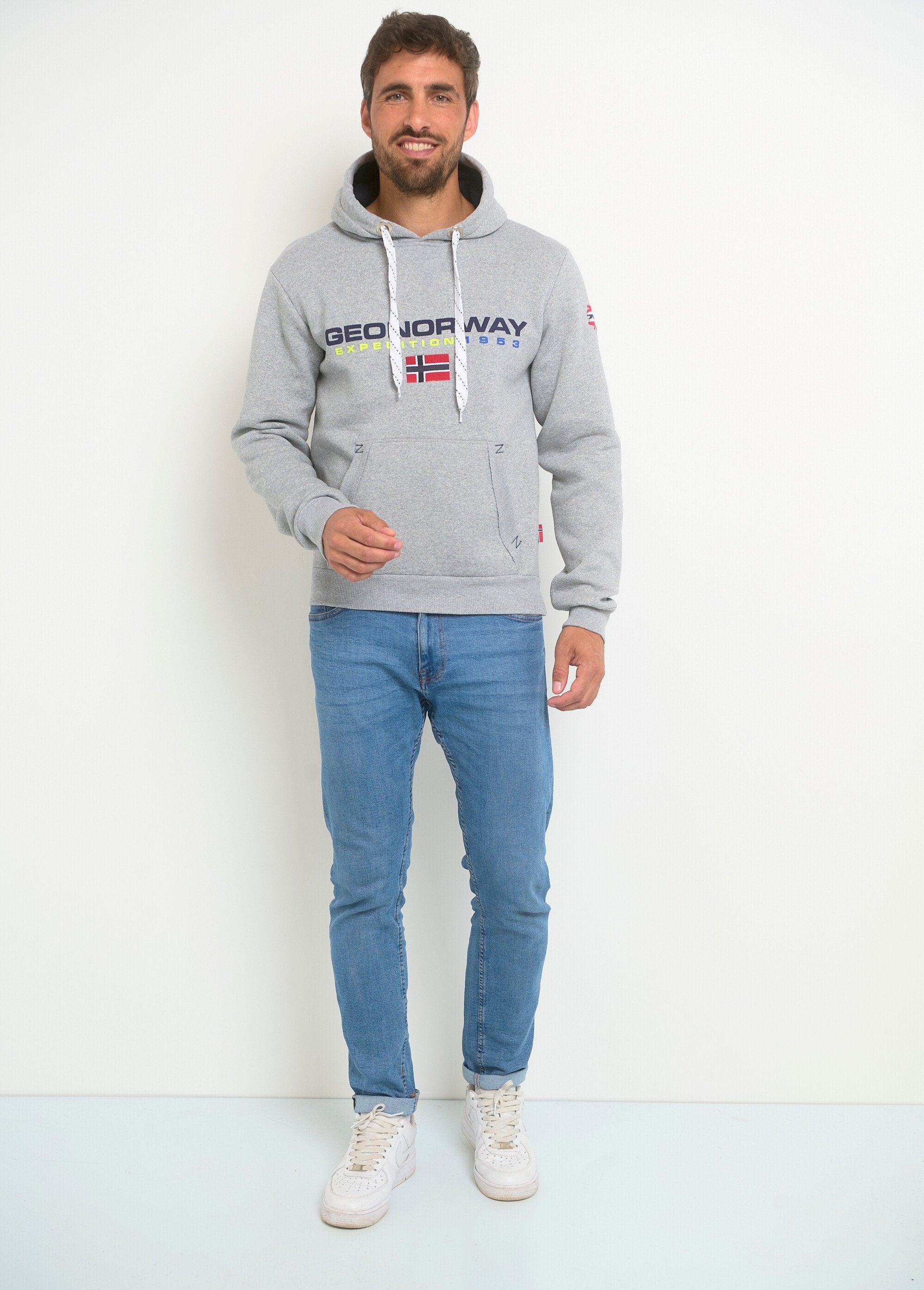 Men's_sweatshirt_with_kangaroo_pocket_Gray_SF1_slim