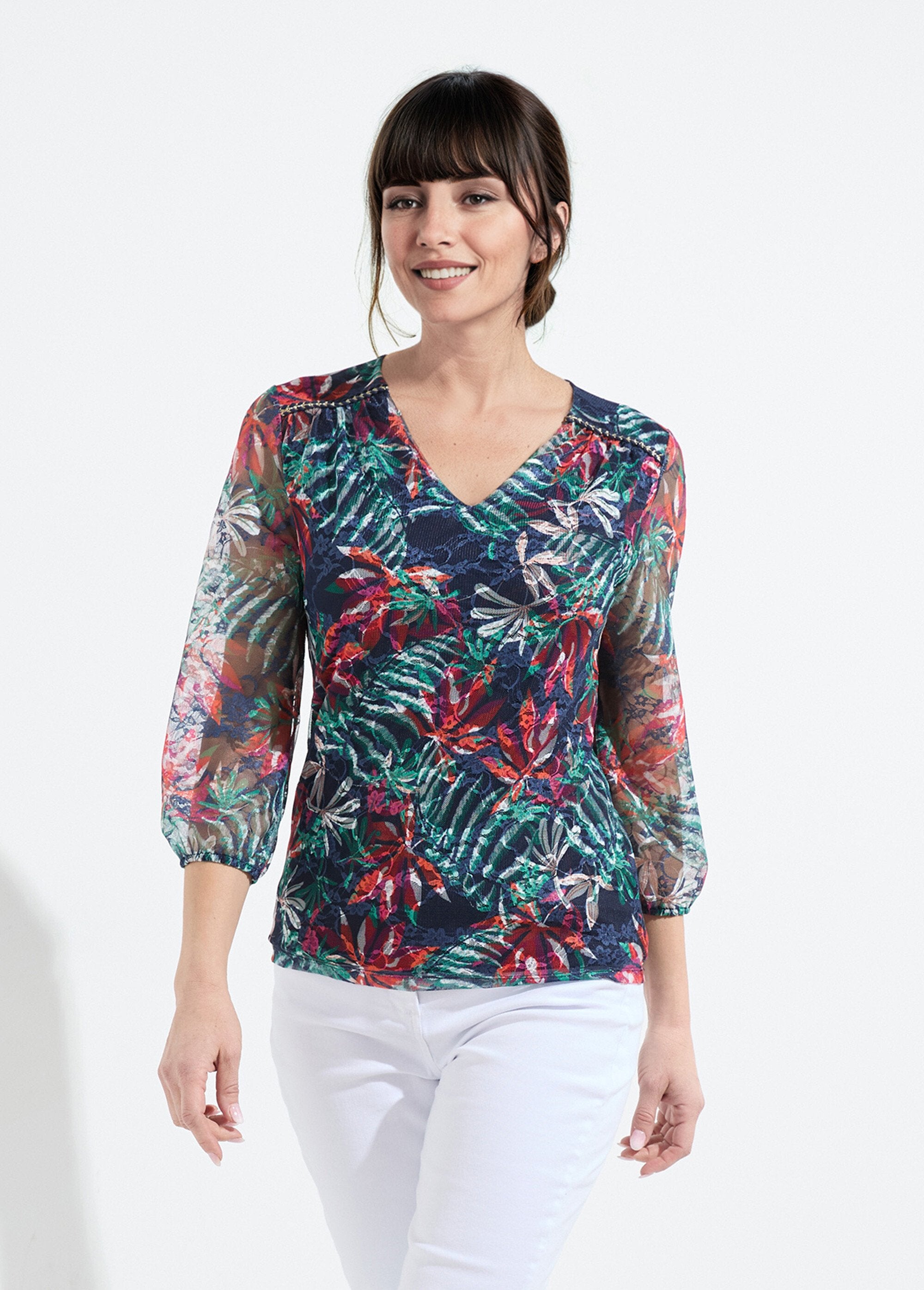 Printed_lace_V-neck_T-shirt_Navy_and_orange_FA1_slim
