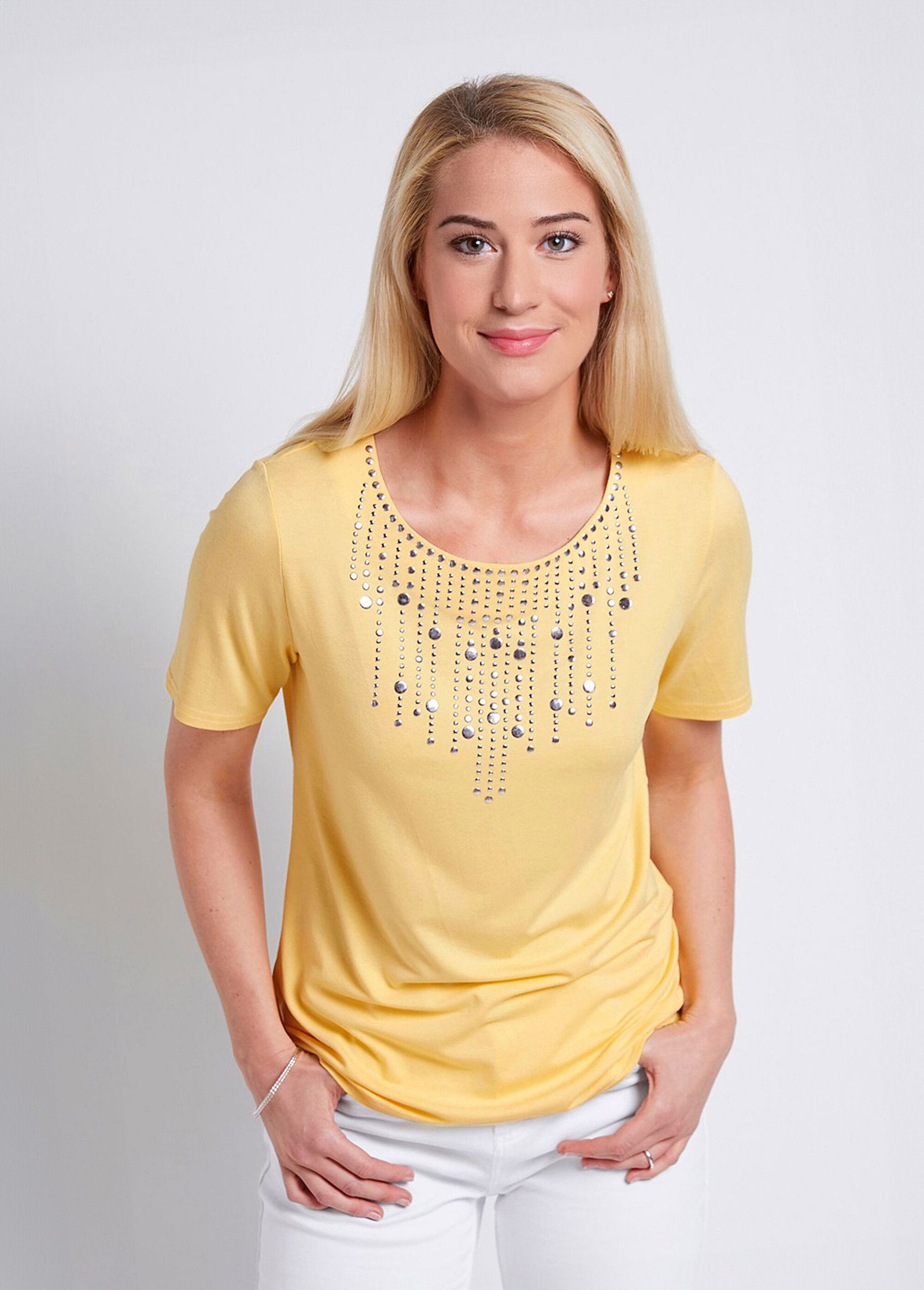 Short-sleeved_fancy_studded_t-shirt_YELLOW_FA1_slim