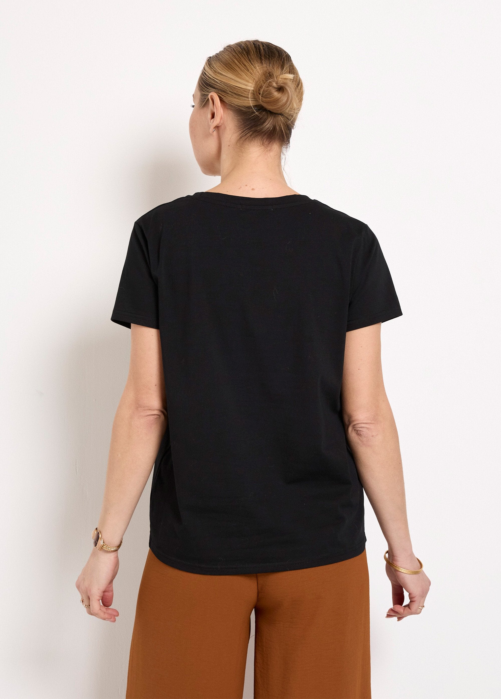 Short-sleeved_T-shirt_with_written_message_Black_DO1_slim