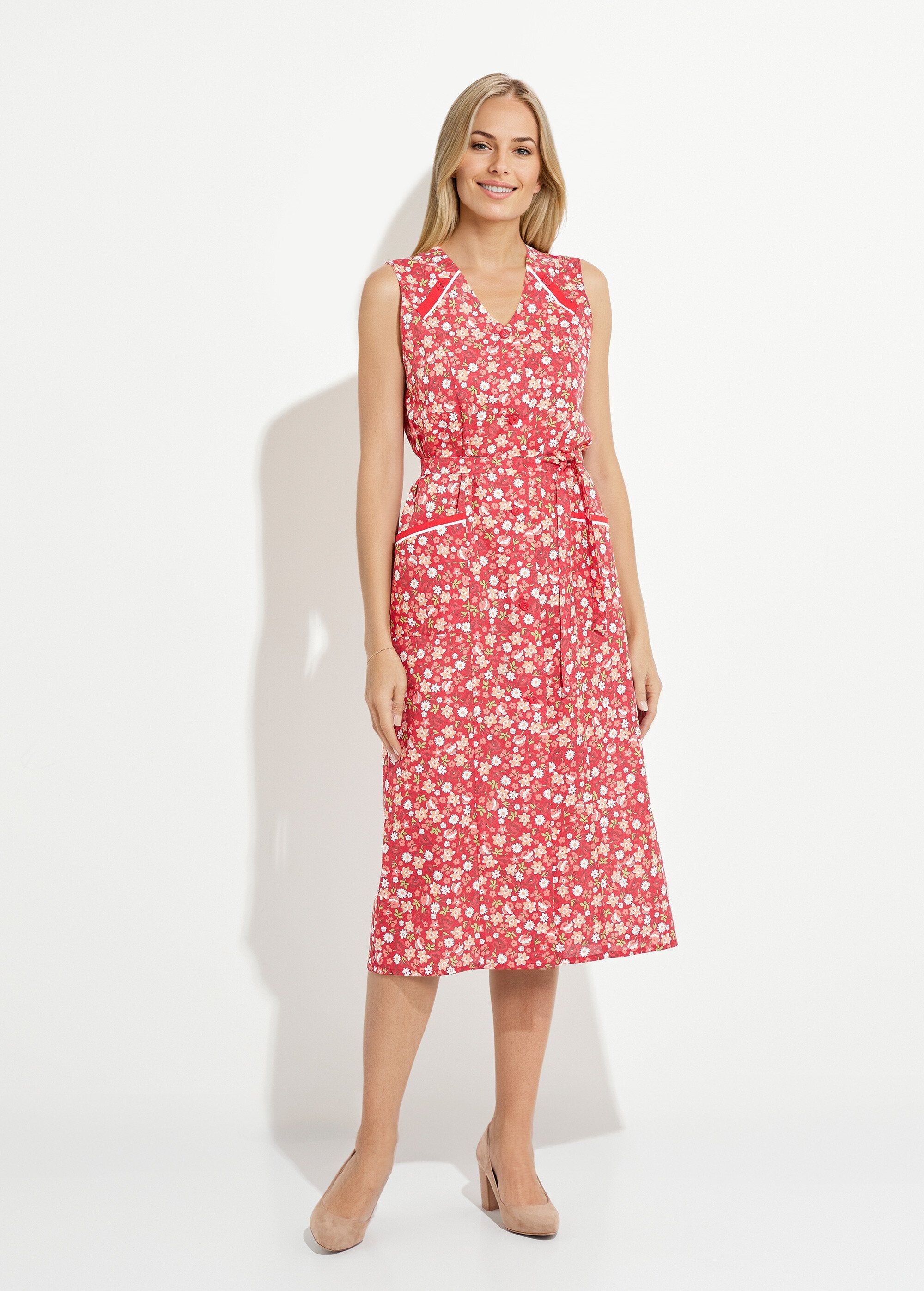 Sleeveless_buttoned_apron_with_floral_print_Red_FA1_slim