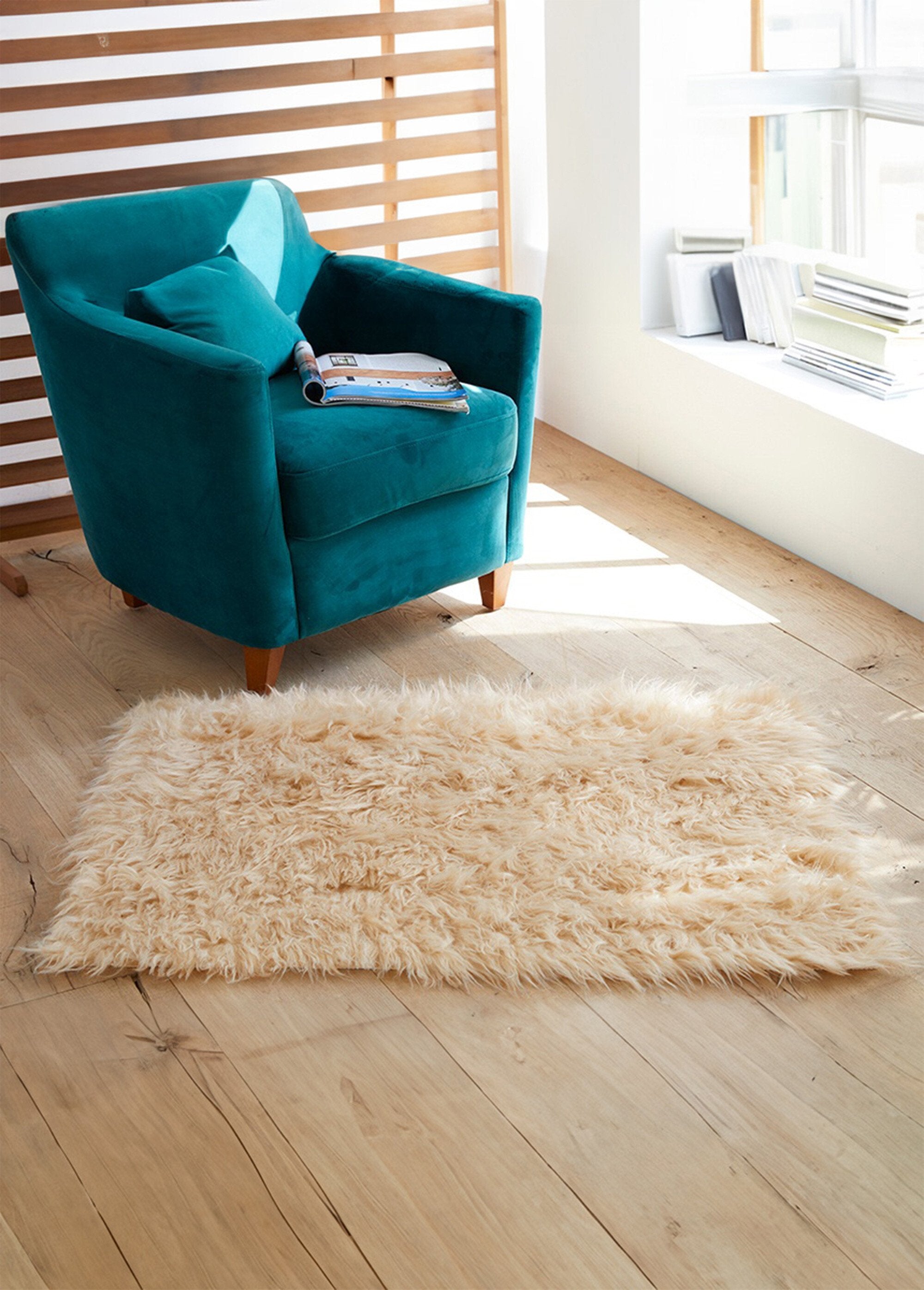 Decorative_high_pile_rug_Beige_FA1_slim